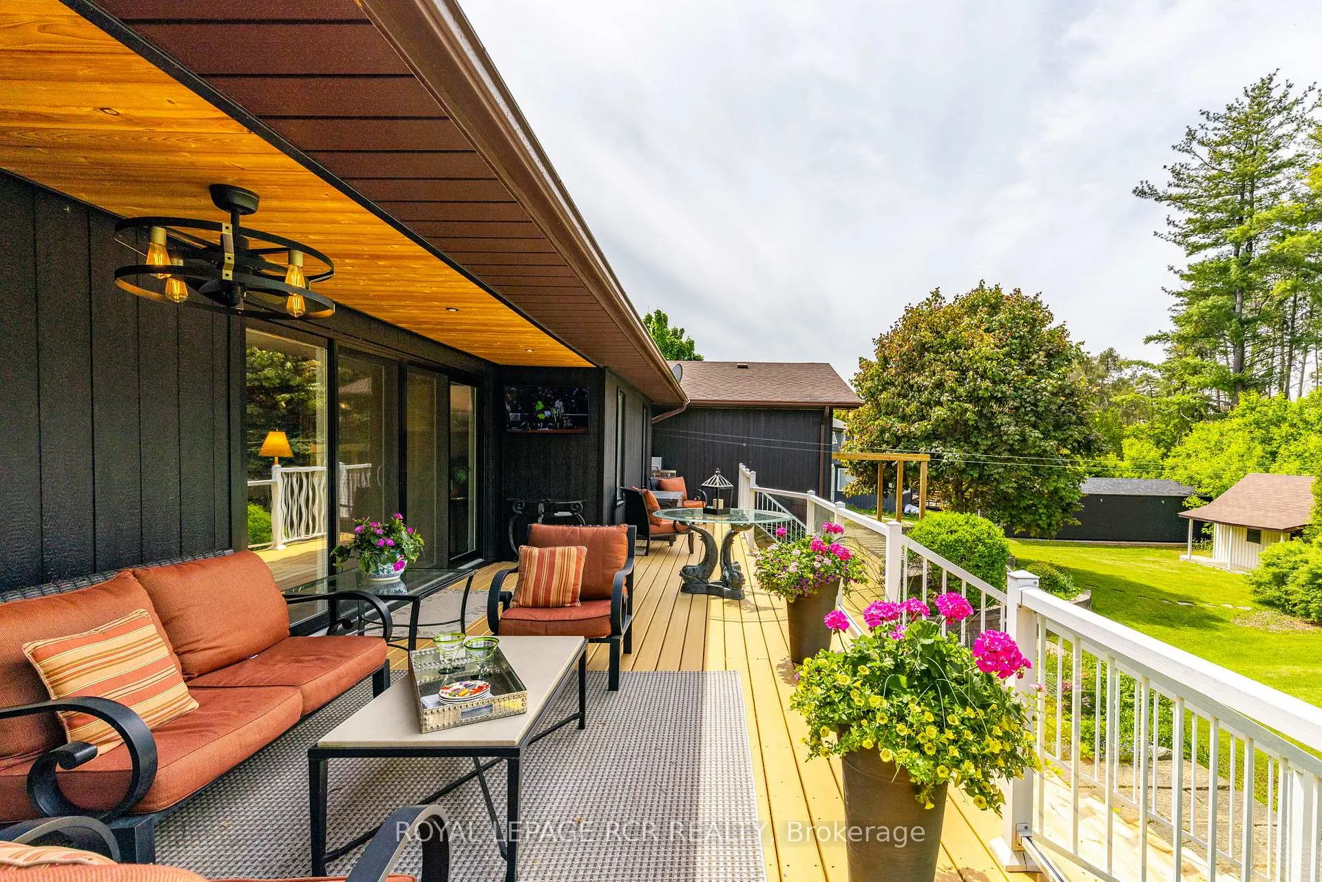 Photo 38 of 1 Lormik Drive, Uxbridge, Rural Uxbridge — HOMEH