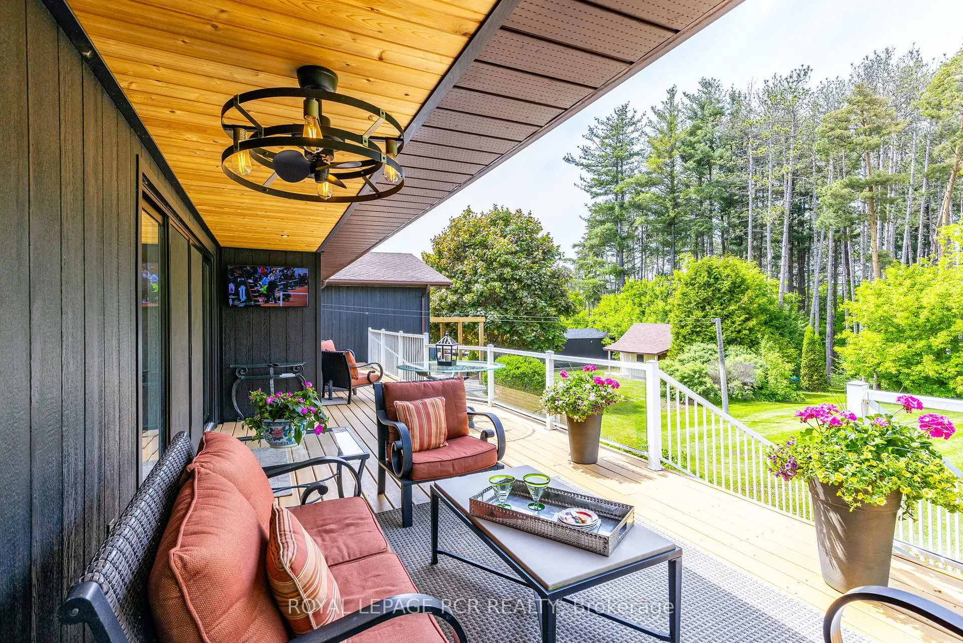 Photo 39 of 1 Lormik Drive, Uxbridge, Rural Uxbridge — HOMEH