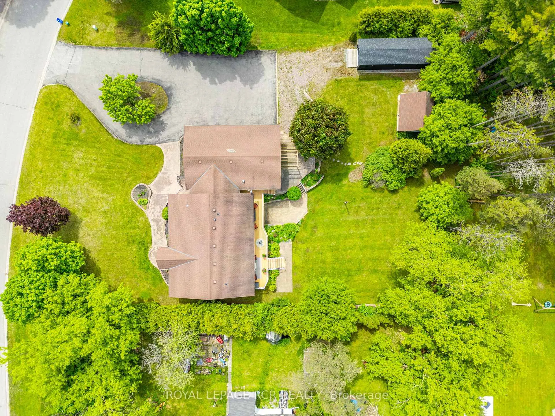 Photo 41 of 1 Lormik Drive, Uxbridge, Rural Uxbridge — HOMEH