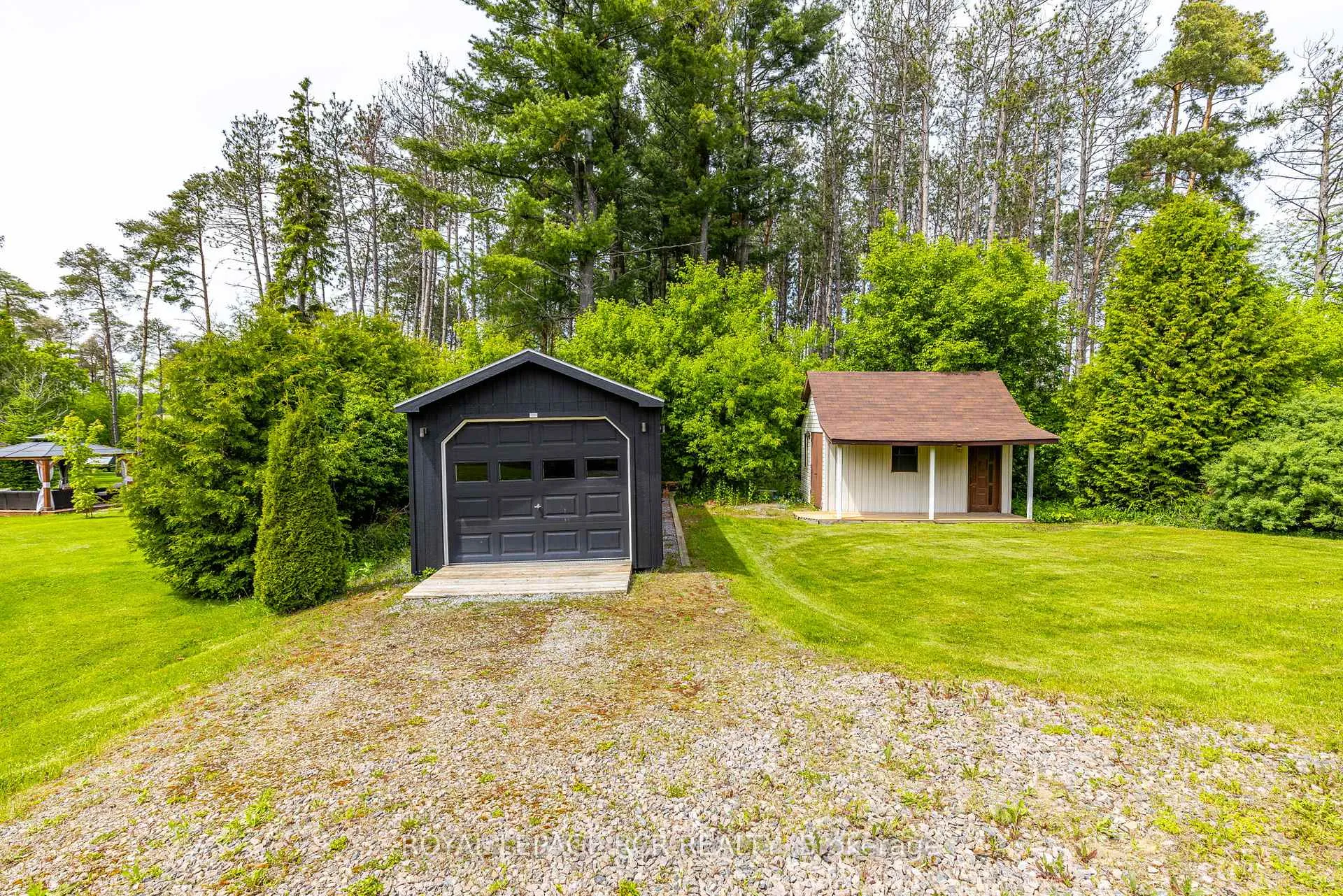 Photo 45 of 1 Lormik Drive, Uxbridge, Rural Uxbridge — HOMEH