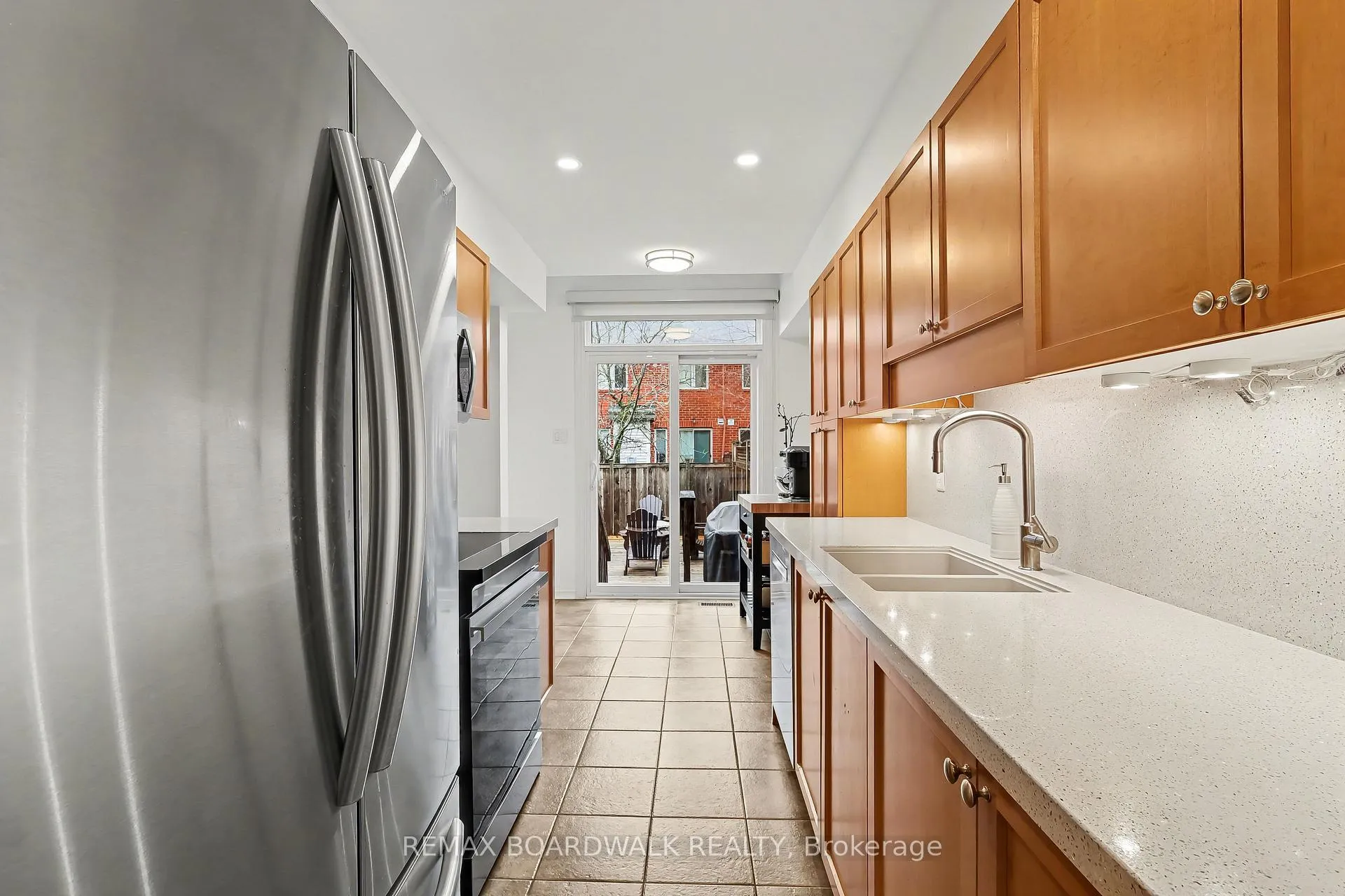 Photo 13 of 295 Meilleur Private, Ottawa, Vanier — HOMEH
