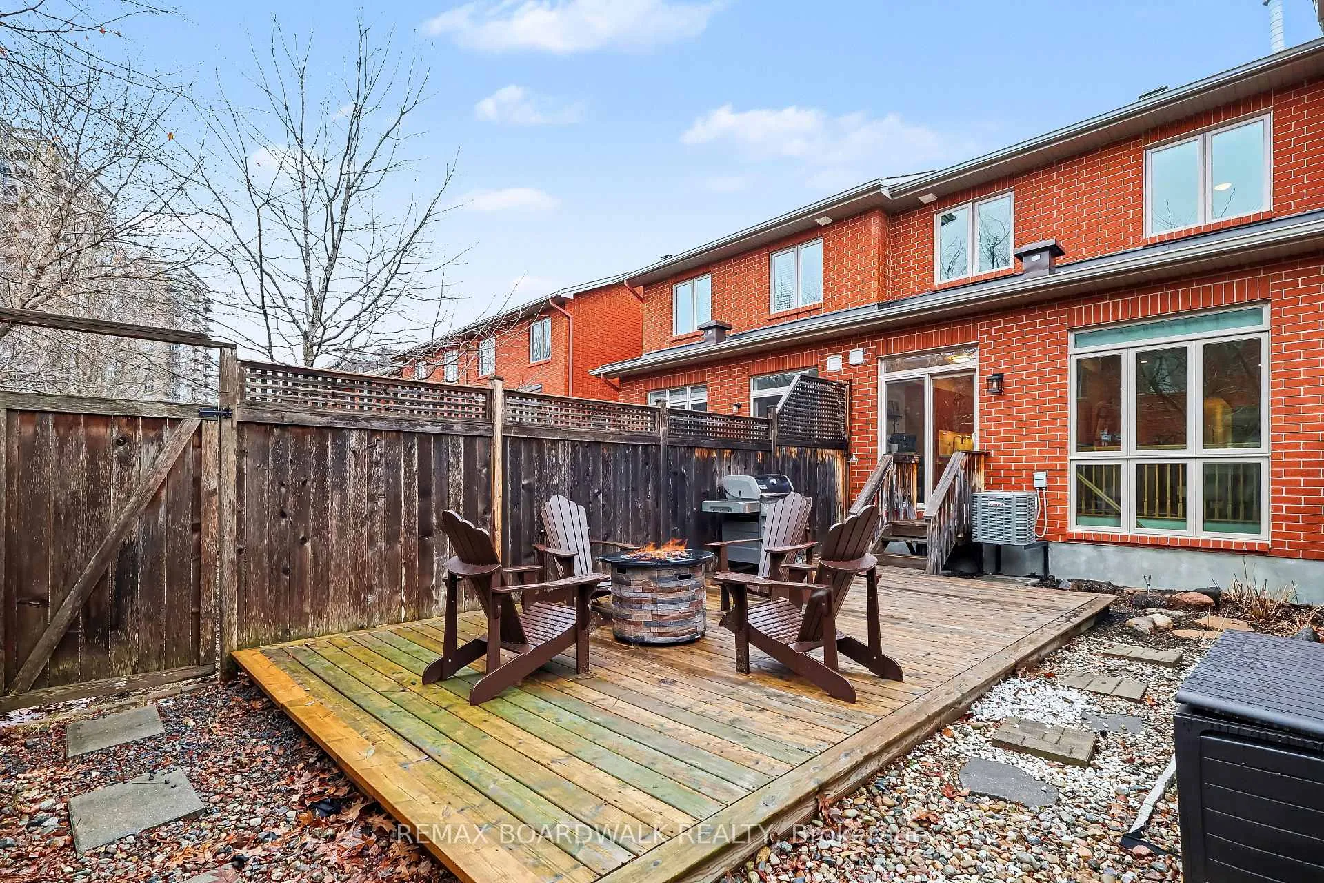 Photo 29 of 295 Meilleur Private, Ottawa, Vanier — HOMEH