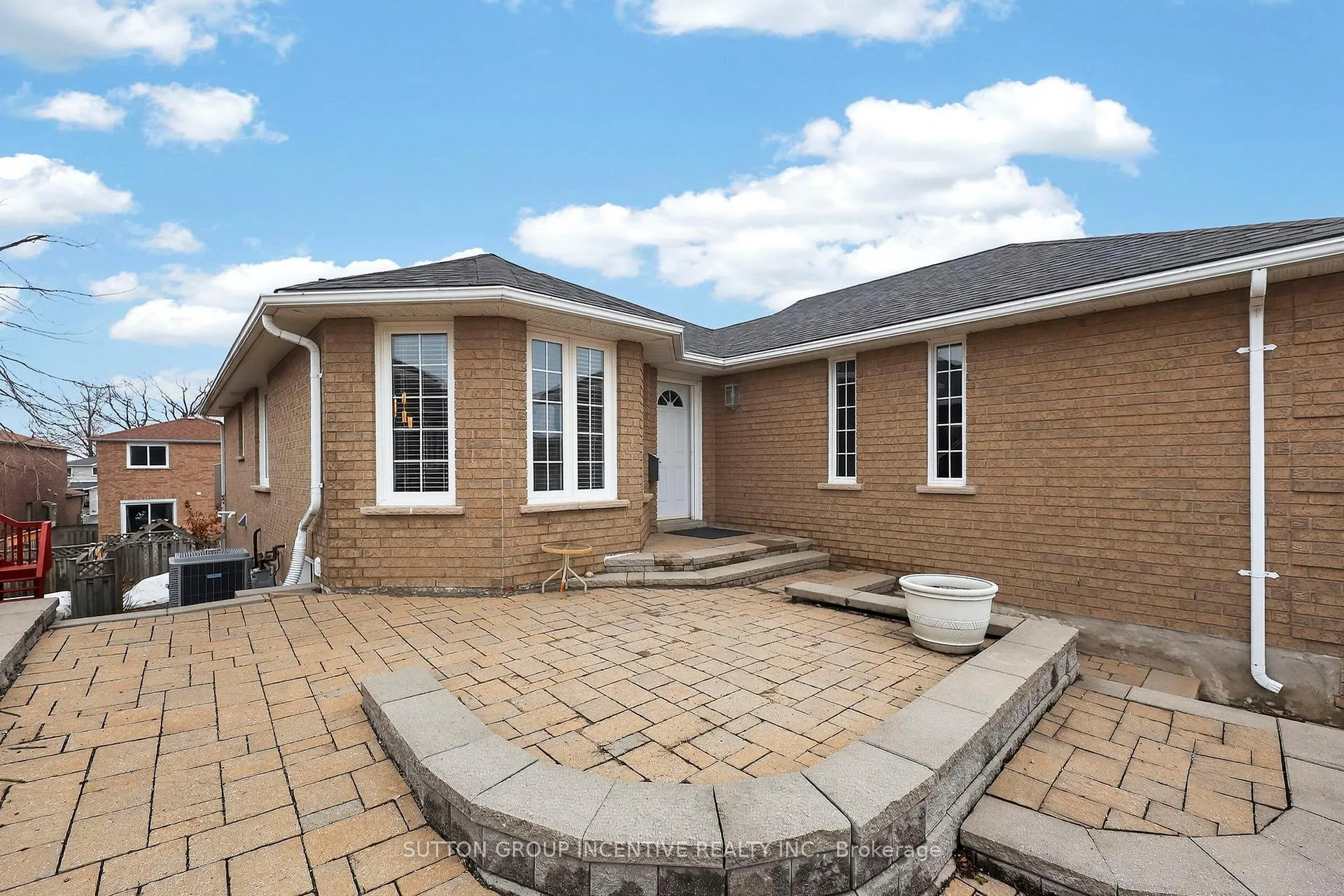 Photo 6 of 350 Cundles Road W, Barrie, Northwest — HOMEH