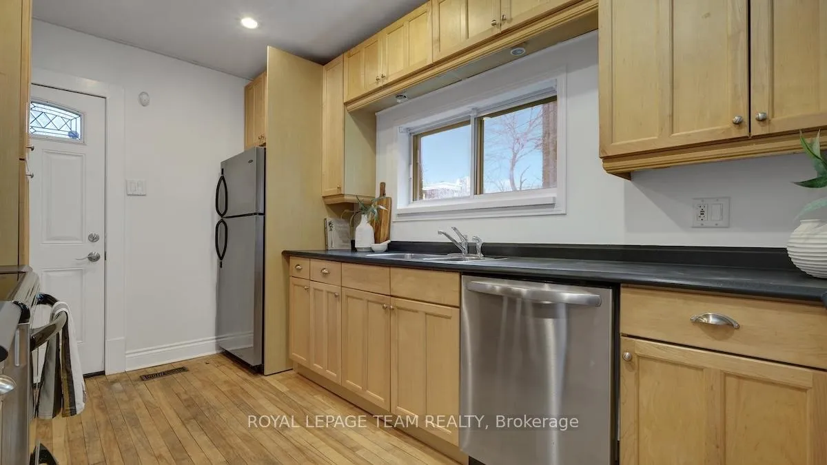Photo 18 of 43 Beverley Avenue, Ottawa, Hintonburg — HOMEH