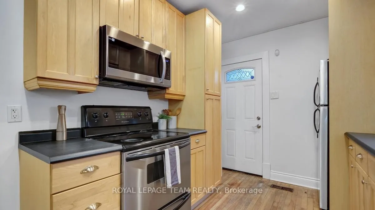 Photo 19 of 43 Beverley Avenue, Ottawa, Hintonburg — HOMEH