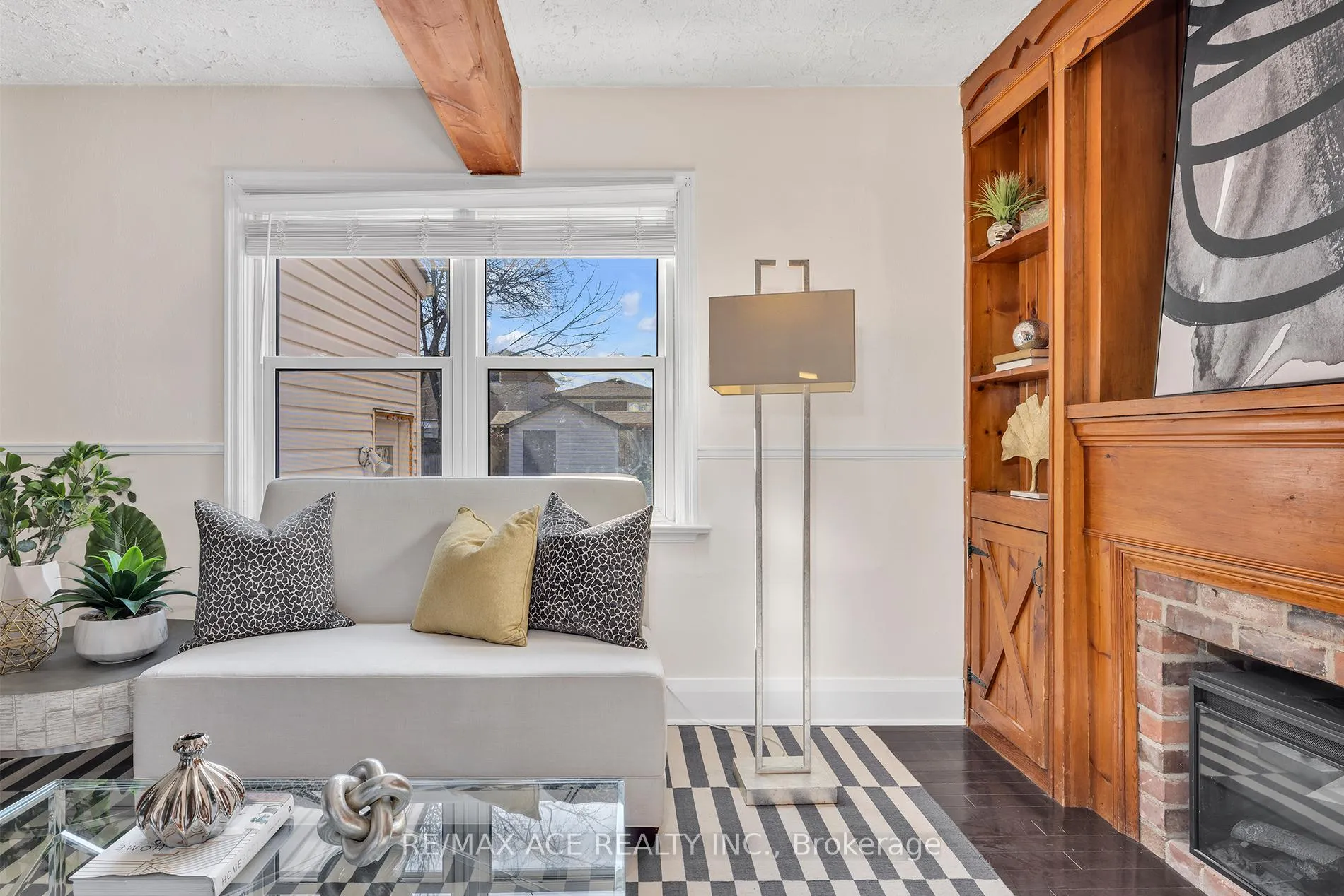 Photo 9 of 54 S Woodrow Boulevard, Scarborough, Birchcliffe-Cliffside — HOMEH