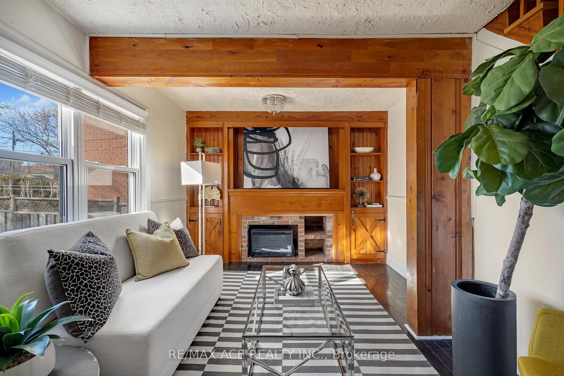 Photo 14 of 54 S Woodrow Boulevard, Scarborough, Birchcliffe-Cliffside — HOMEH
