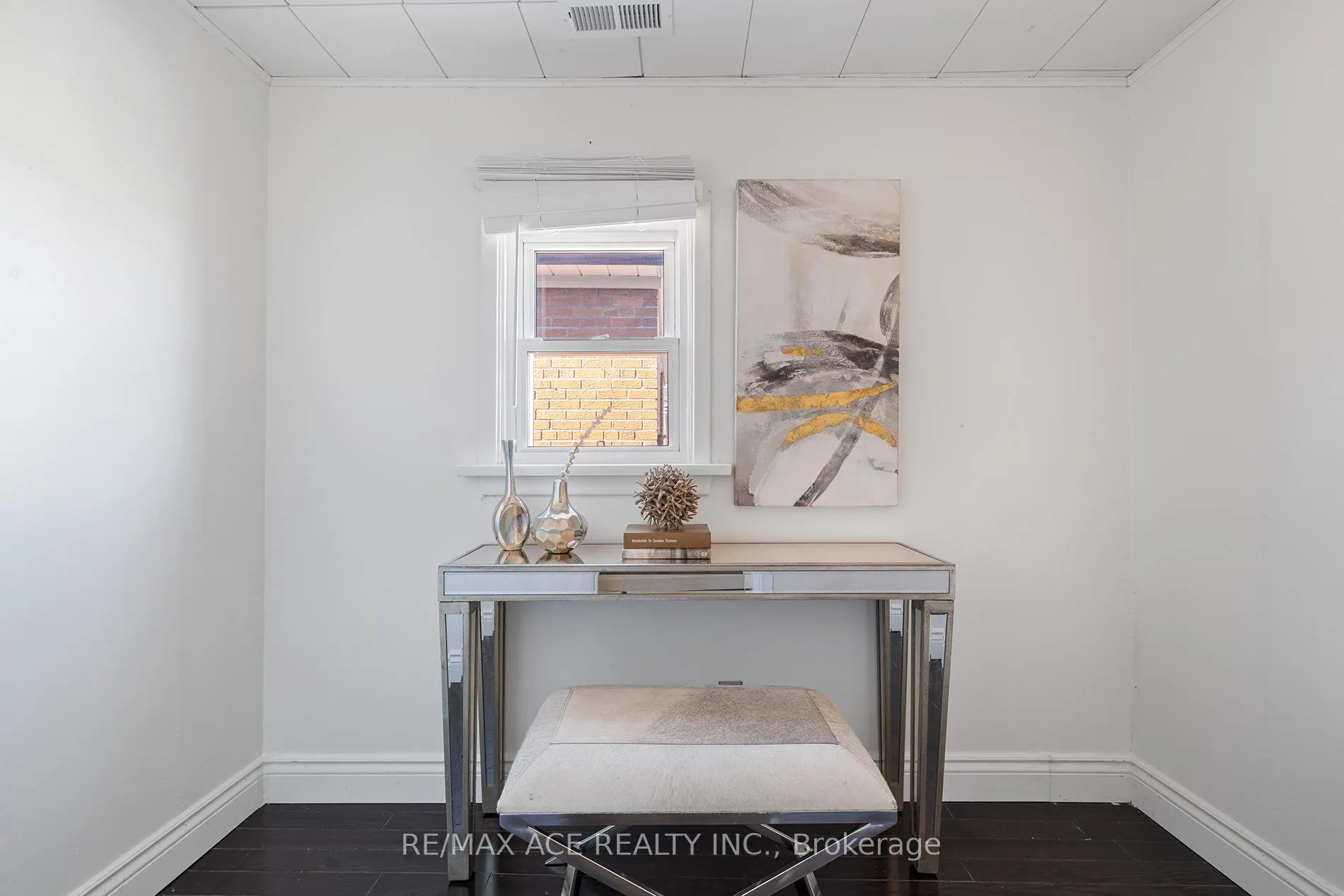 Photo 26 of 54 S Woodrow Boulevard, Scarborough, Birchcliffe-Cliffside — HOMEH