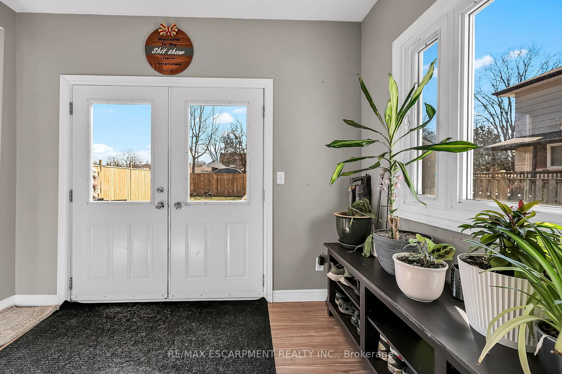 Photo 17 of 46 Walnut Street, Brantford — HOMEH