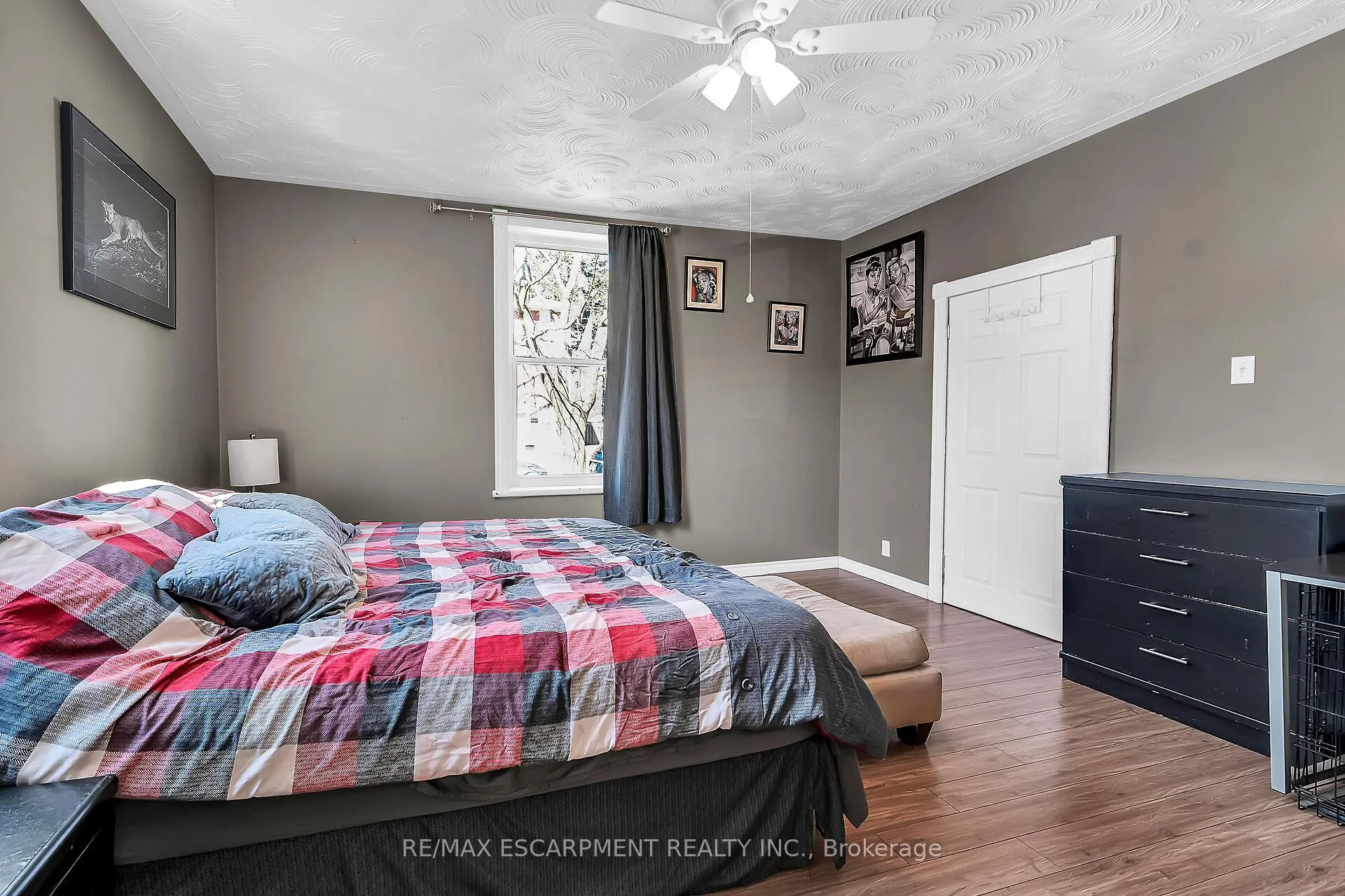 Photo 22 of 46 Walnut Street, Brantford — HOMEH