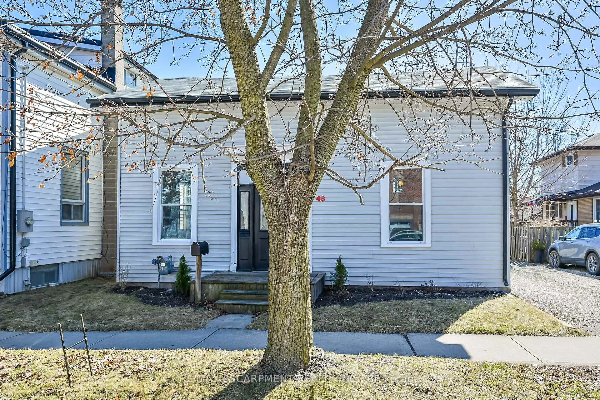 Photo 47 of 46 Walnut Street, Brantford — HOMEH