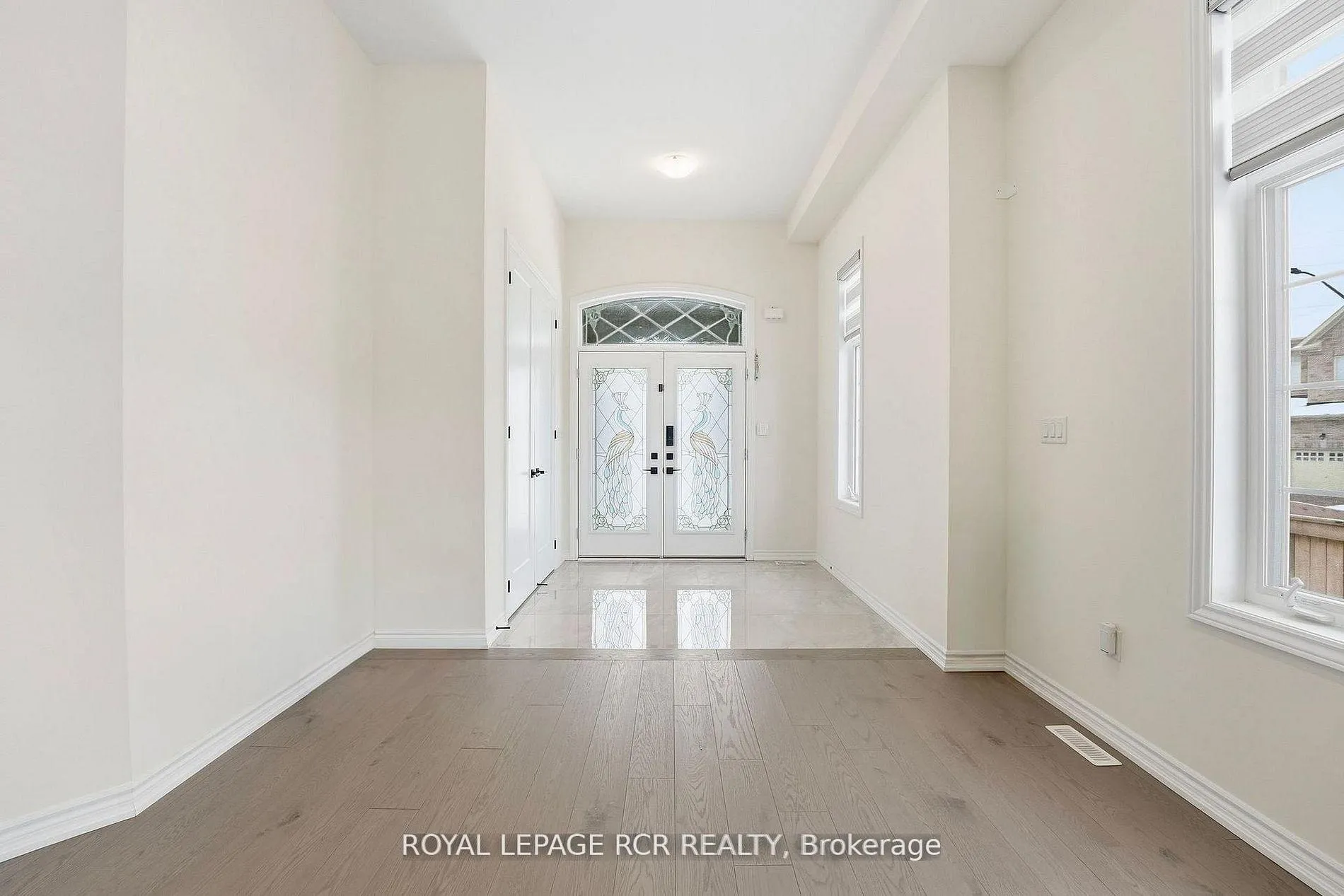 Photo 3 of 20 Morley Crescent, Whitby, Rolling Acres — HOMEH