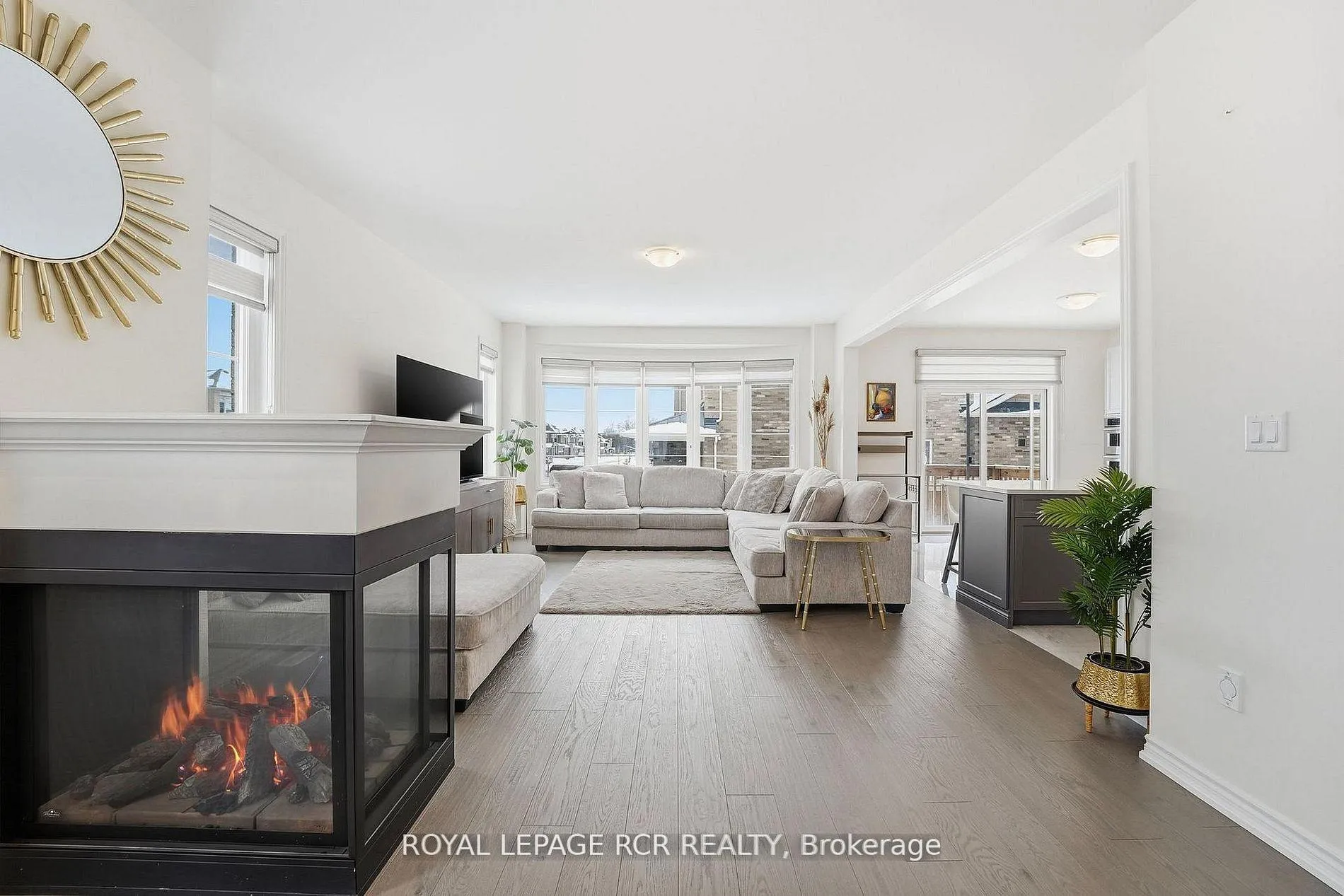 Photo 6 of 20 Morley Crescent, Whitby, Rolling Acres — HOMEH