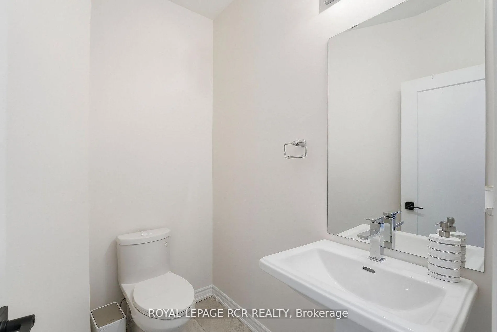 Photo 19 of 20 Morley Crescent, Whitby, Rolling Acres — HOMEH