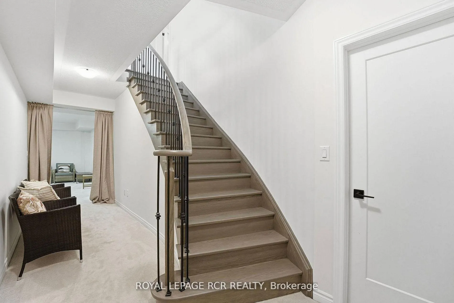 Photo 33 of 20 Morley Crescent, Whitby, Rolling Acres — HOMEH