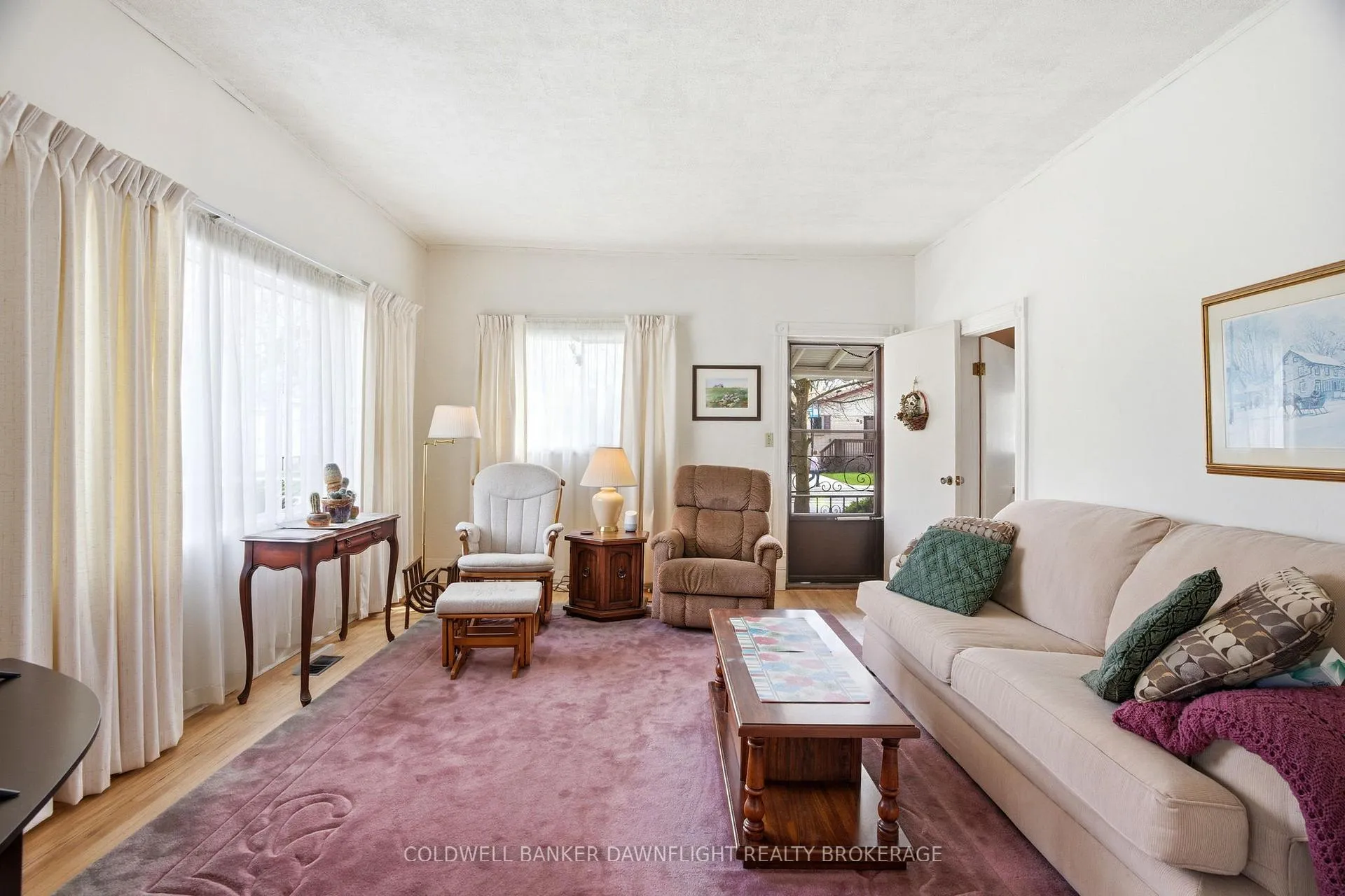 Photo 7 of 80 Sanders Street W, South Huron, Exeter — HOMEH