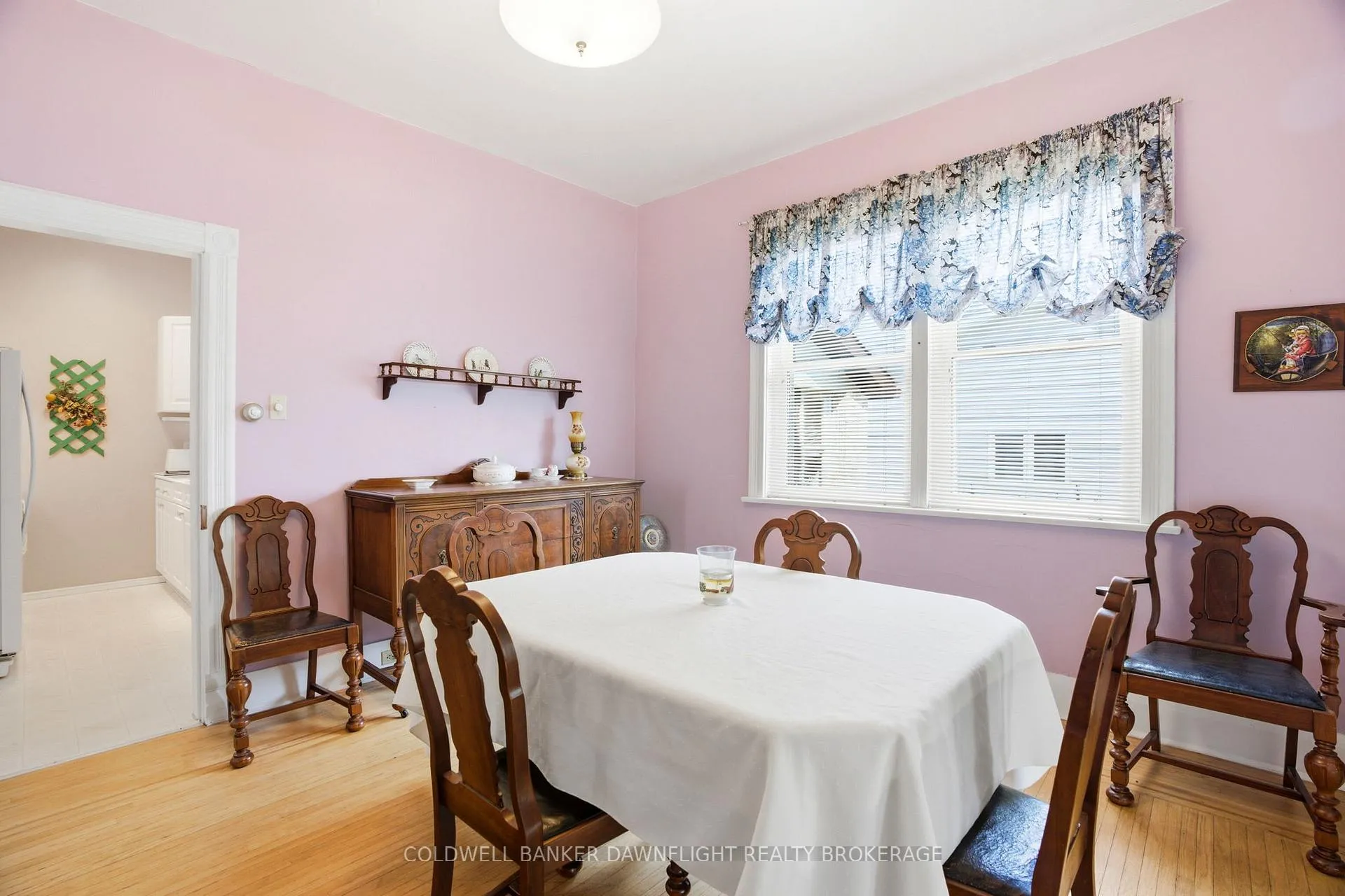 Photo 11 of 80 Sanders Street W, South Huron, Exeter — HOMEH