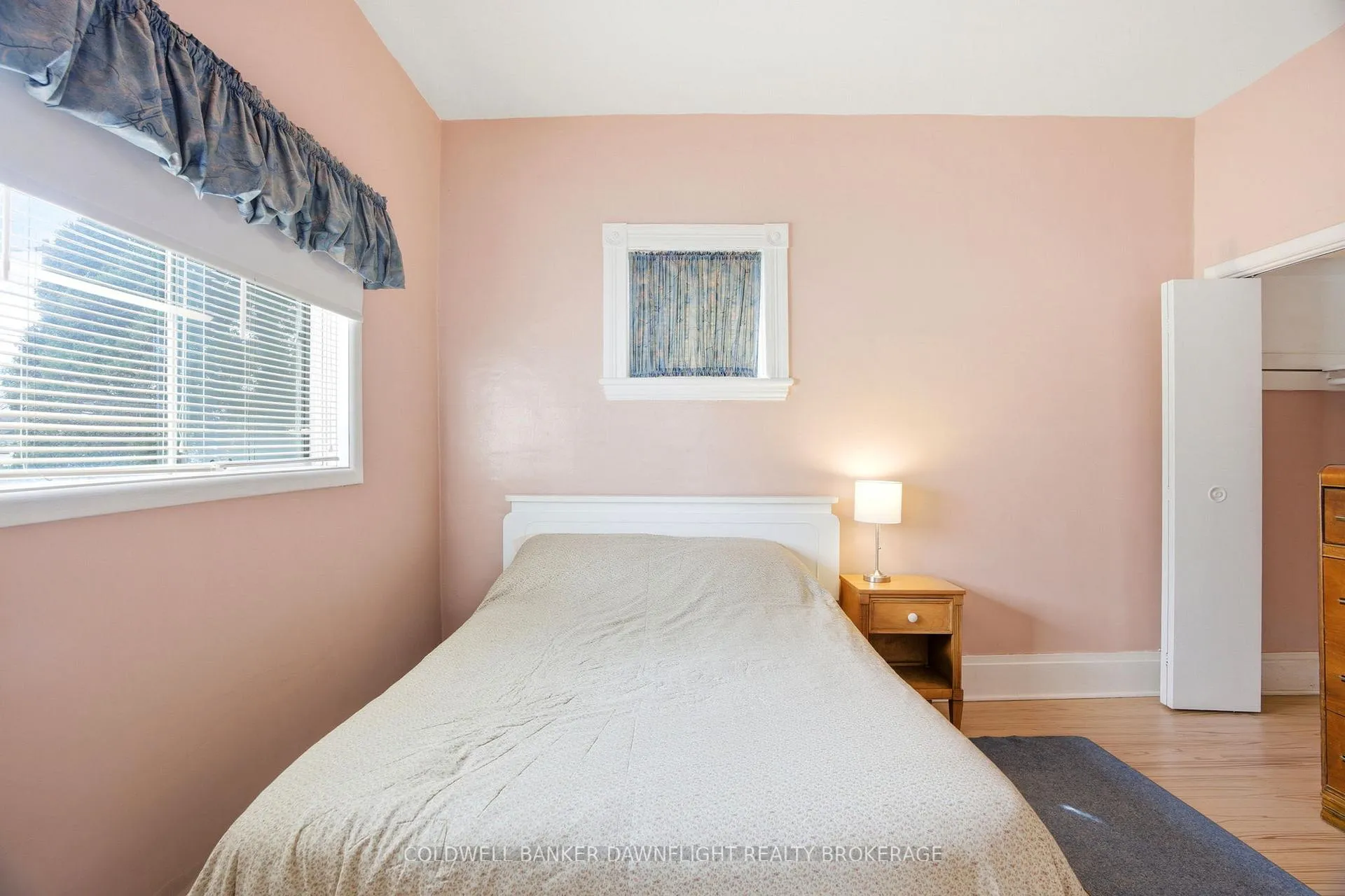 Photo 12 of 80 Sanders Street W, South Huron, Exeter — HOMEH