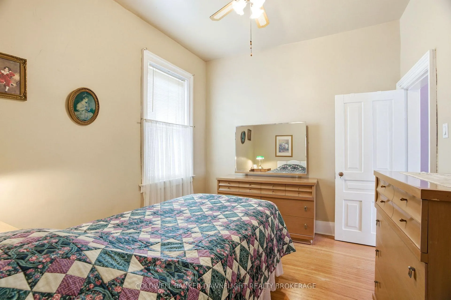 Photo 17 of 80 Sanders Street W, South Huron, Exeter — HOMEH