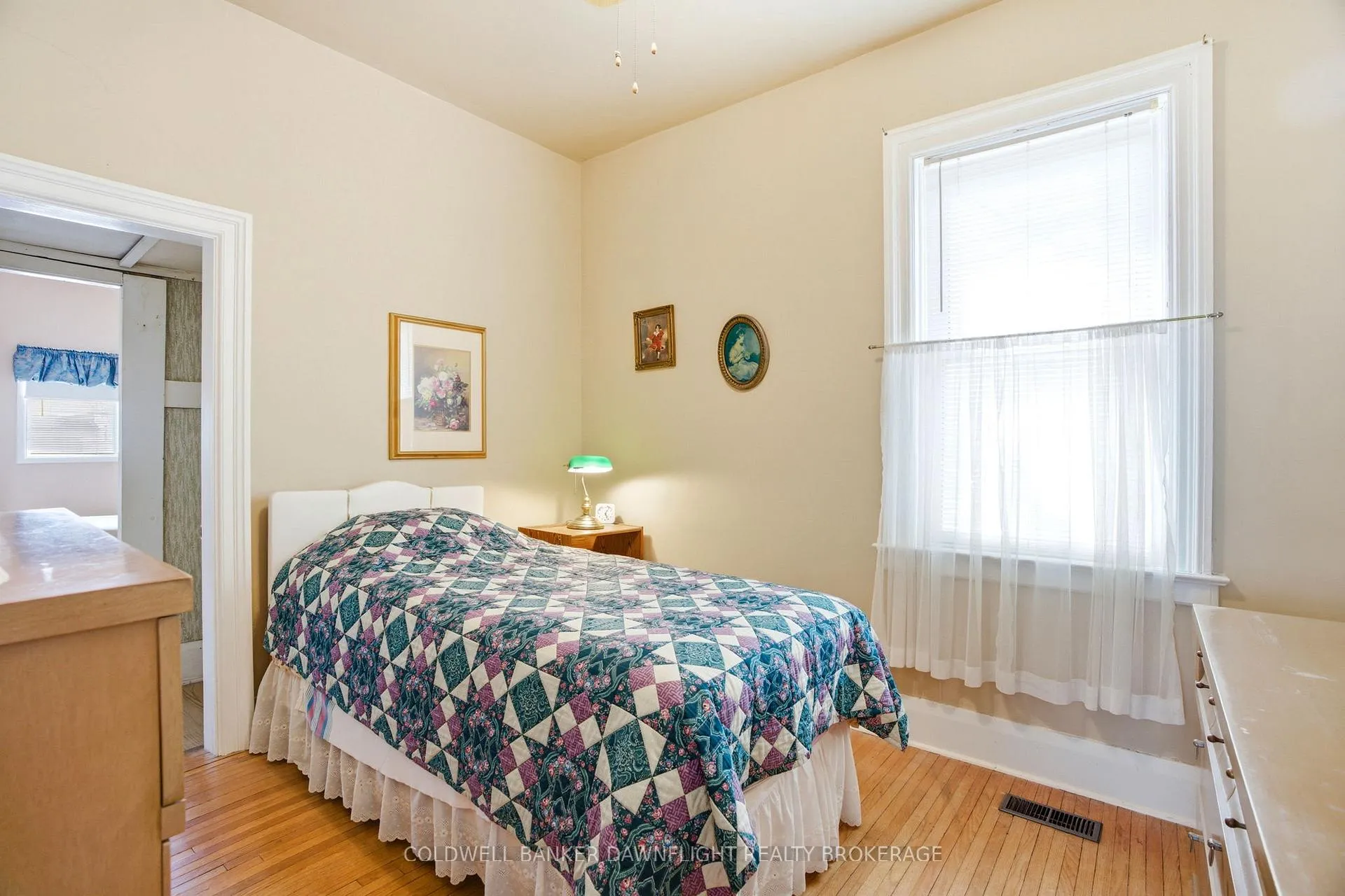 Photo 18 of 80 Sanders Street W, South Huron, Exeter — HOMEH