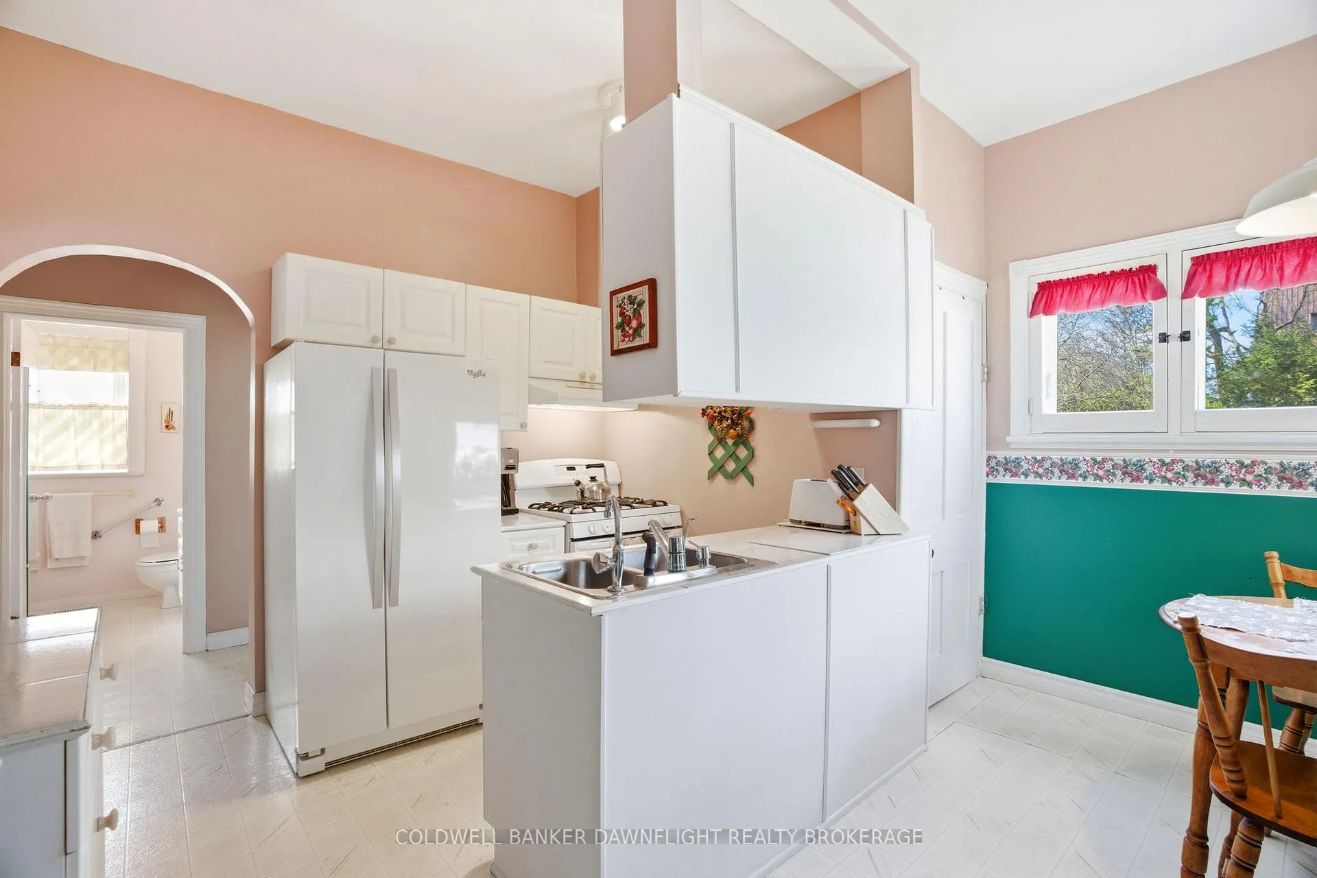 Photo 20 of 80 Sanders Street W, South Huron, Exeter — HOMEH