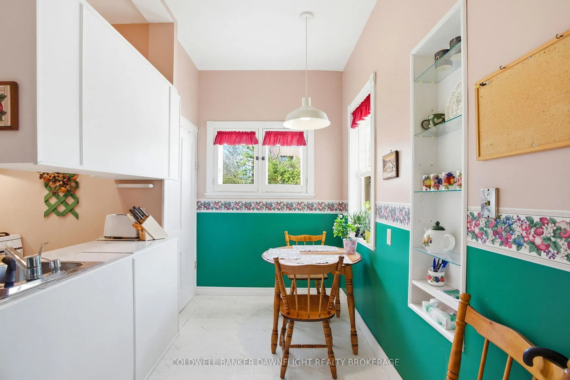 Photo 21 of 80 Sanders Street W, South Huron, Exeter — HOMEH