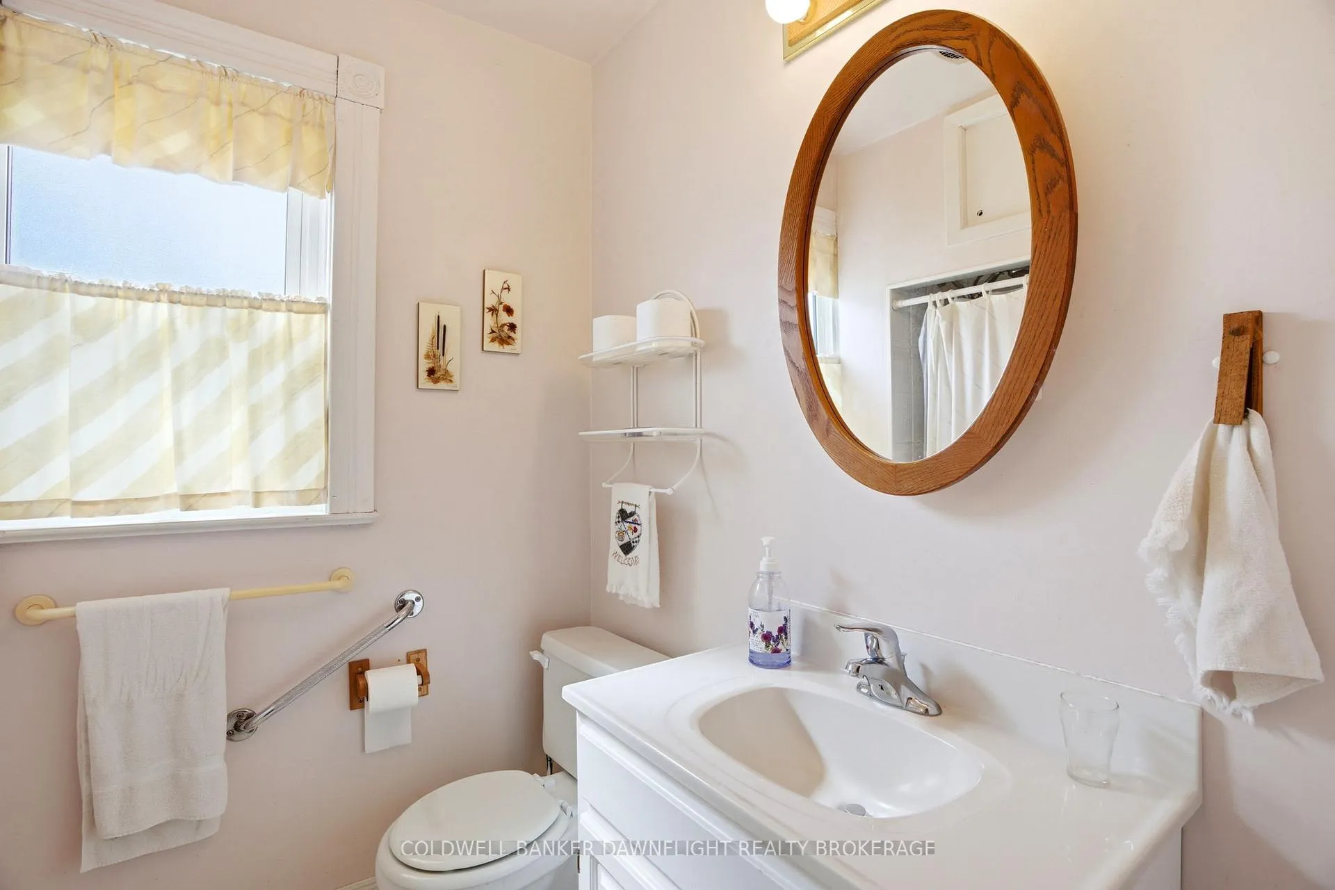 Photo 23 of 80 Sanders Street W, South Huron, Exeter — HOMEH