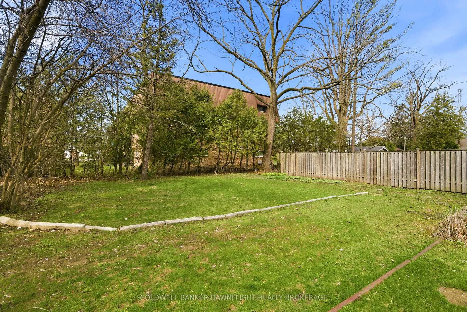Photo 42 of 80 Sanders Street W, South Huron, Exeter — HOMEH