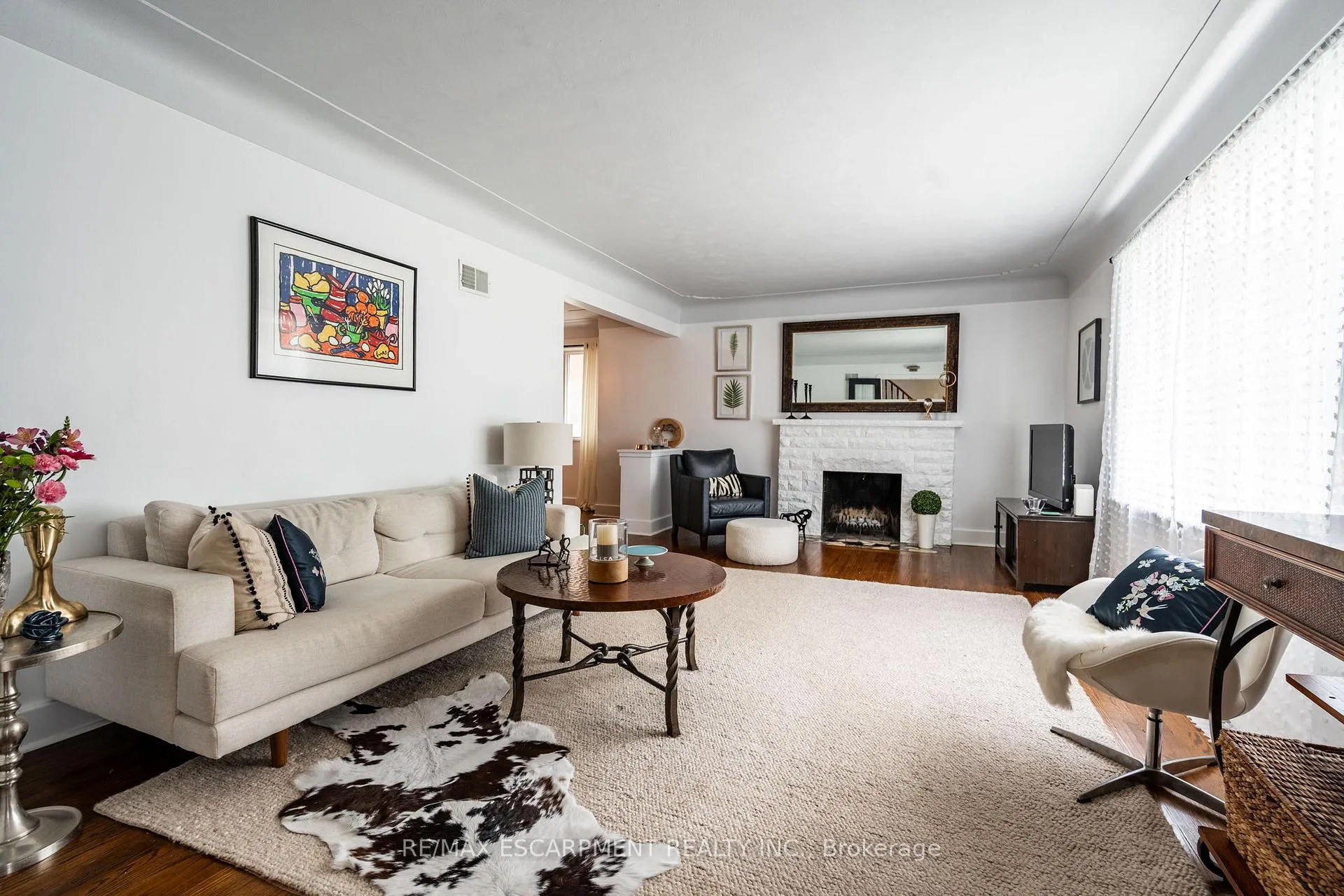 Photo 1 of 60 Inverness Avenue W, Hamilton, Southam — HOMEH