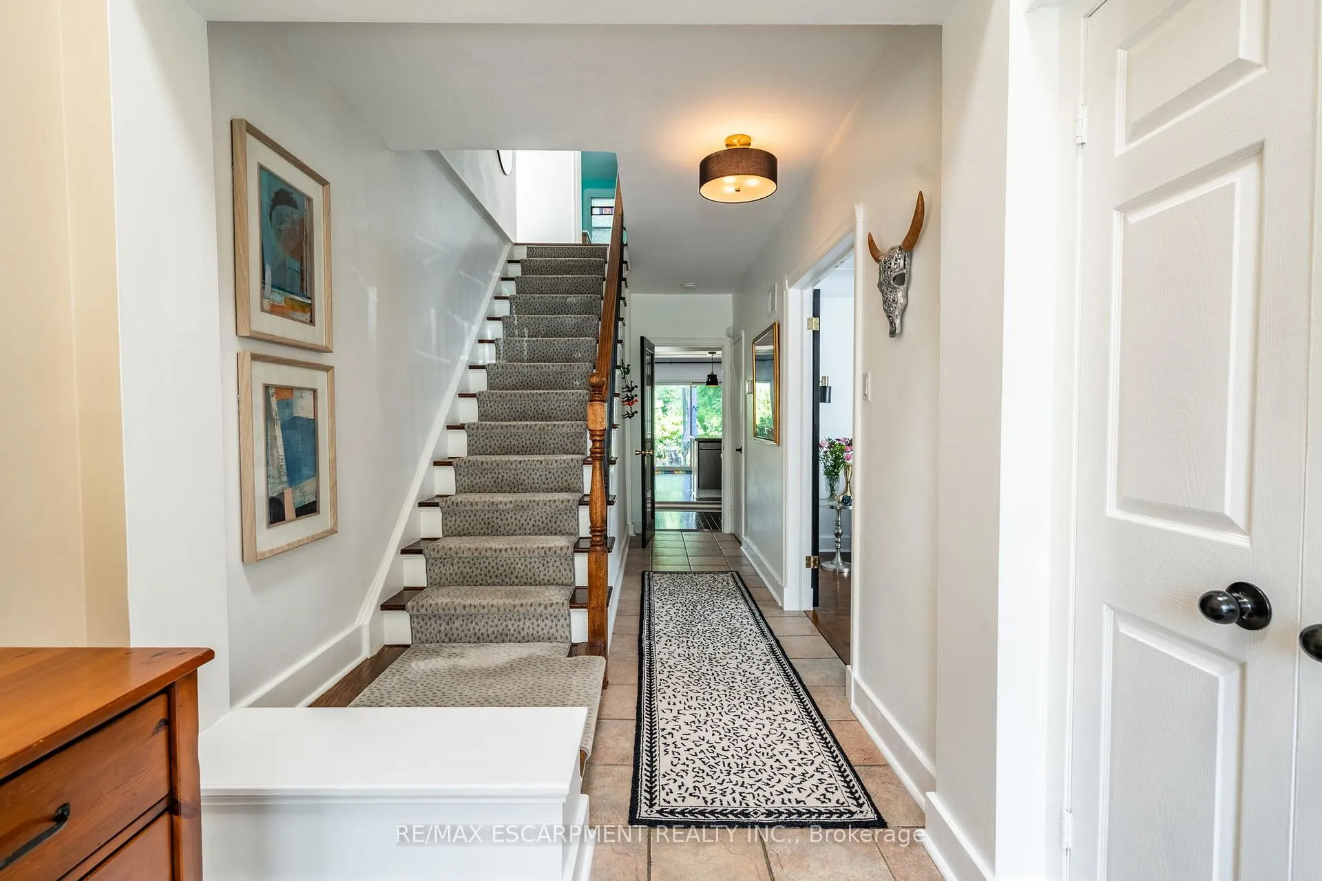 Photo 6 of 60 Inverness Avenue W, Hamilton, Southam — HOMEH