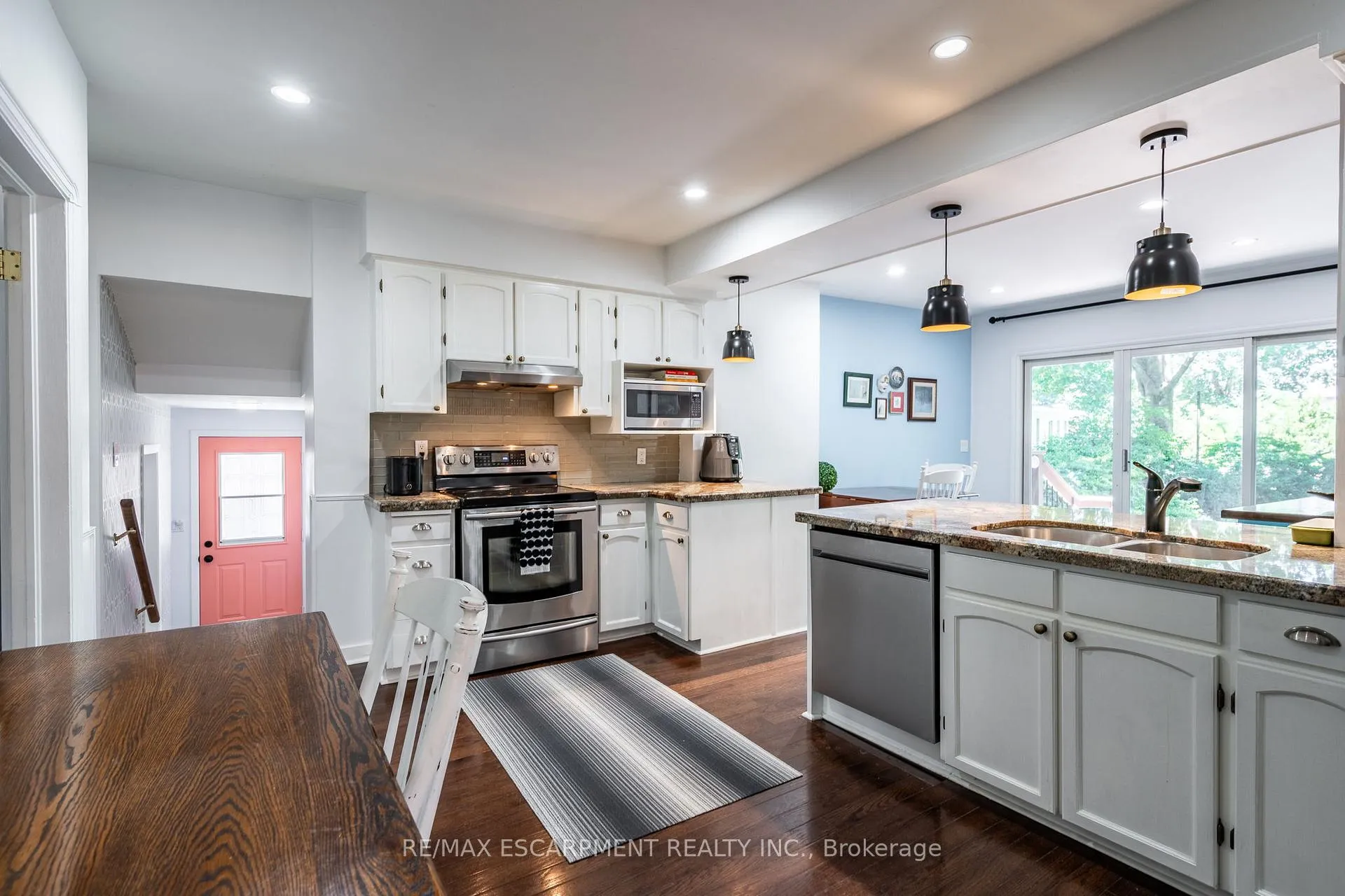 Photo 16 of 60 Inverness Avenue W, Hamilton, Southam — HOMEH