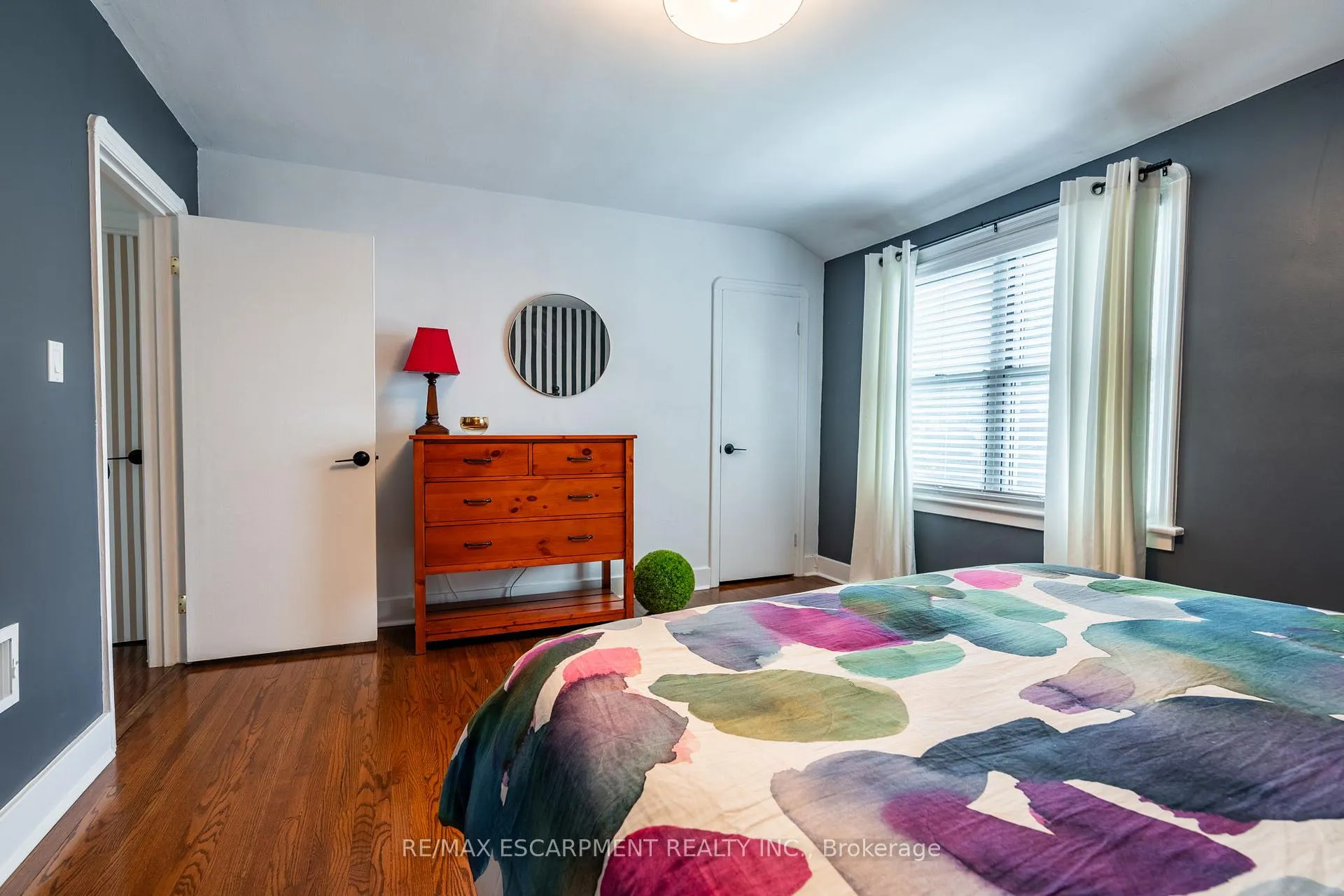 Photo 38 of 60 Inverness Avenue W, Hamilton, Southam — HOMEH