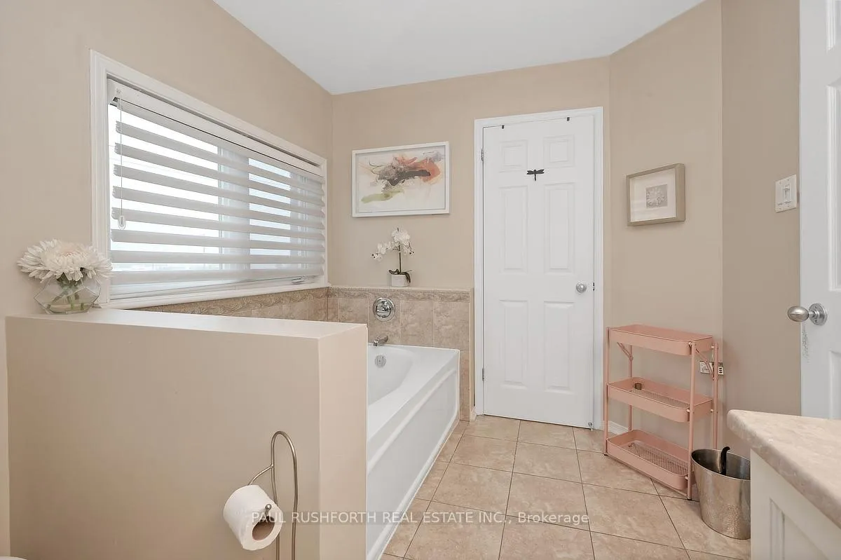 Photo 17 of 225 Keltie Private, Ottawa, Barrhaven - Longfields — HOMEH