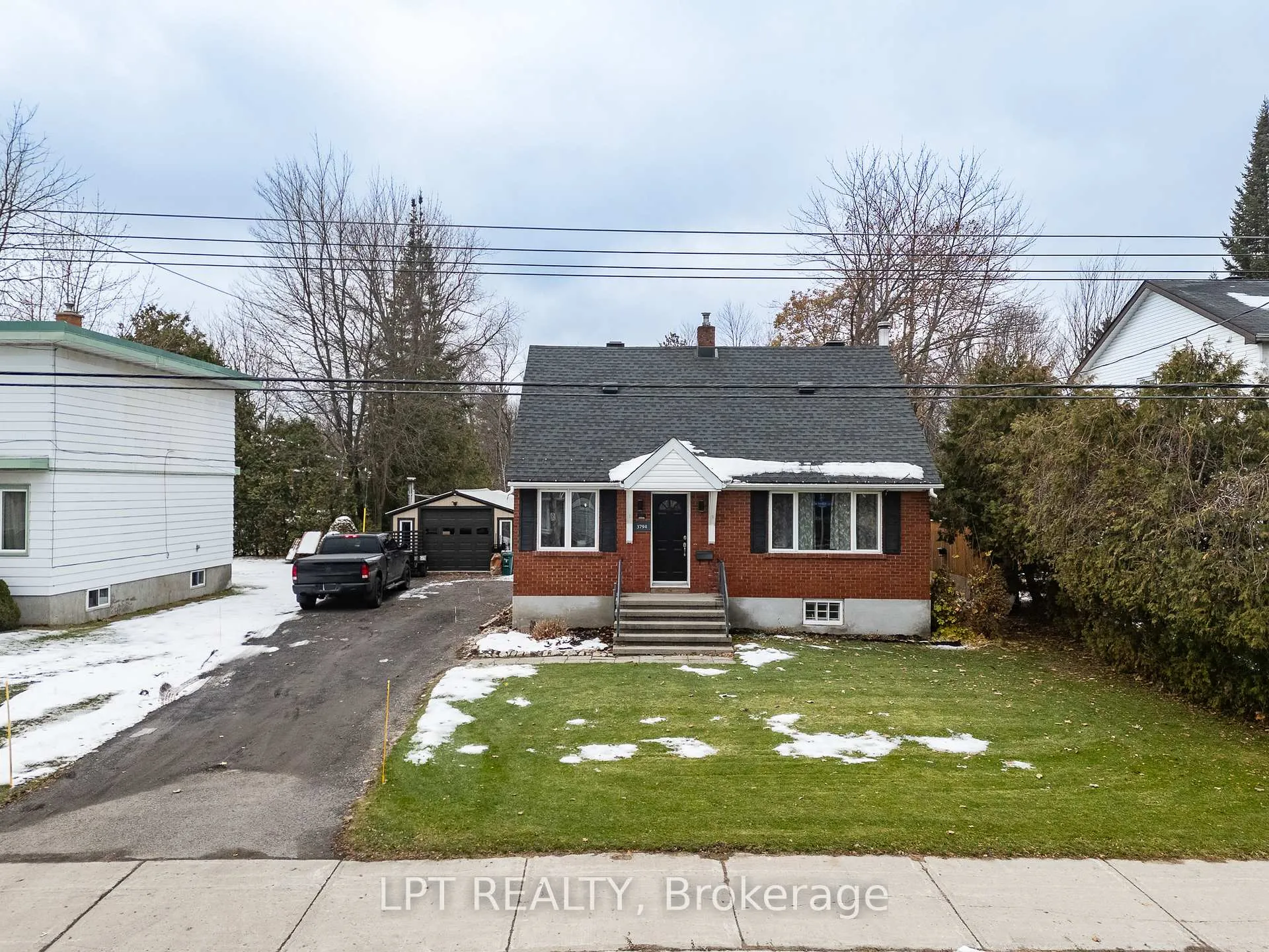 Photo 2 of 3794 Albion Road, Ottawa, Emerald Woods/Sawmill Creek — HOMEH