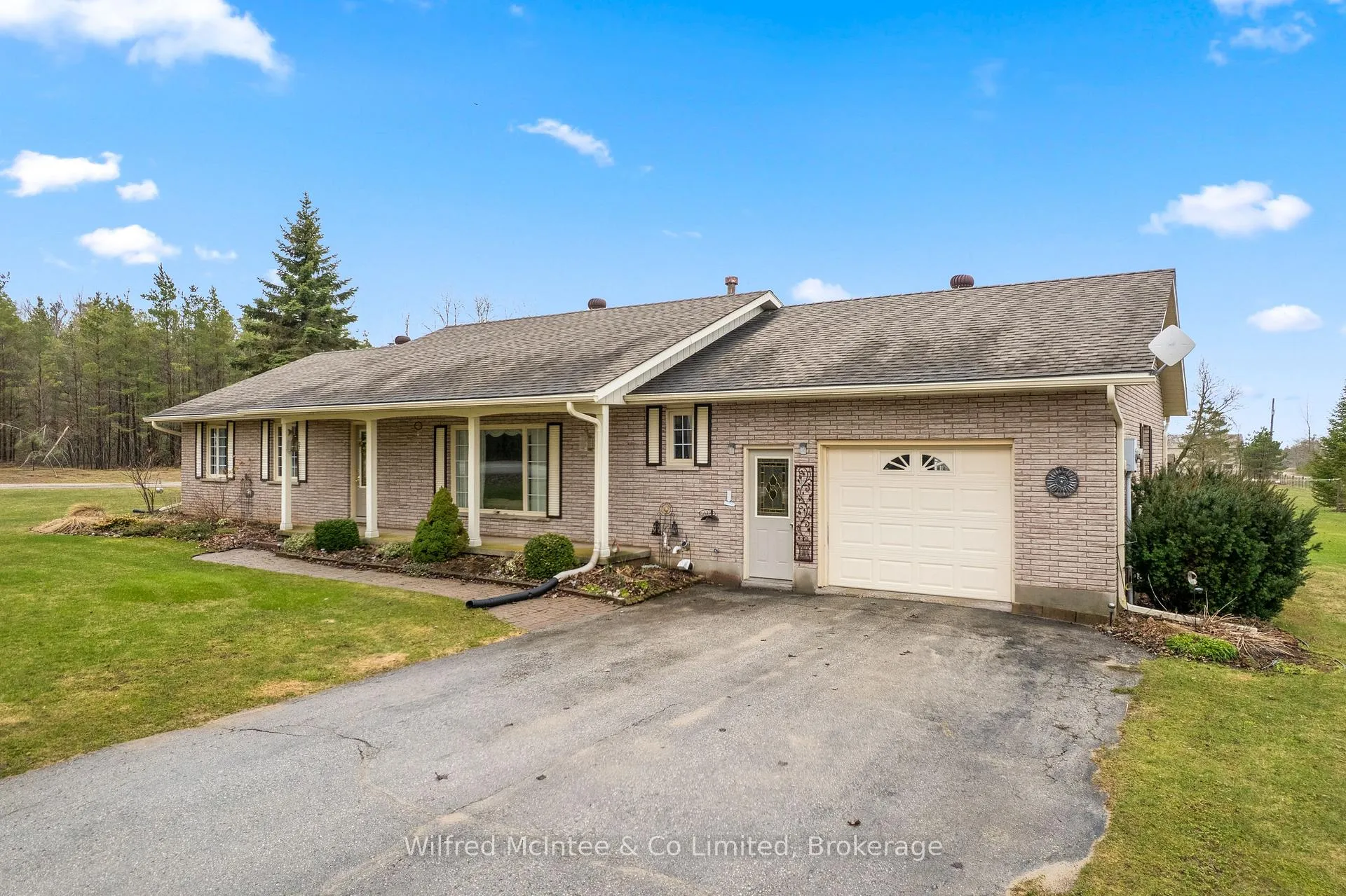 Photo 2 of 333424 Concession 1, West Grey — HOMEH