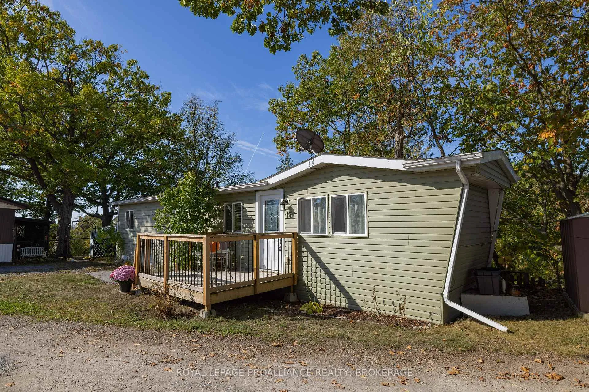 Photo 3 of Unit 17, 5569 Bath Road, Loyalist, Lennox and Addington - South — HOMEH