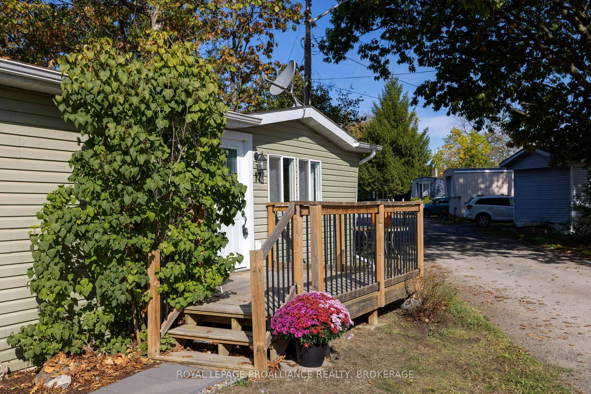 Photo 4 of Unit 17, 5569 Bath Road, Loyalist, Lennox and Addington - South — HOMEH