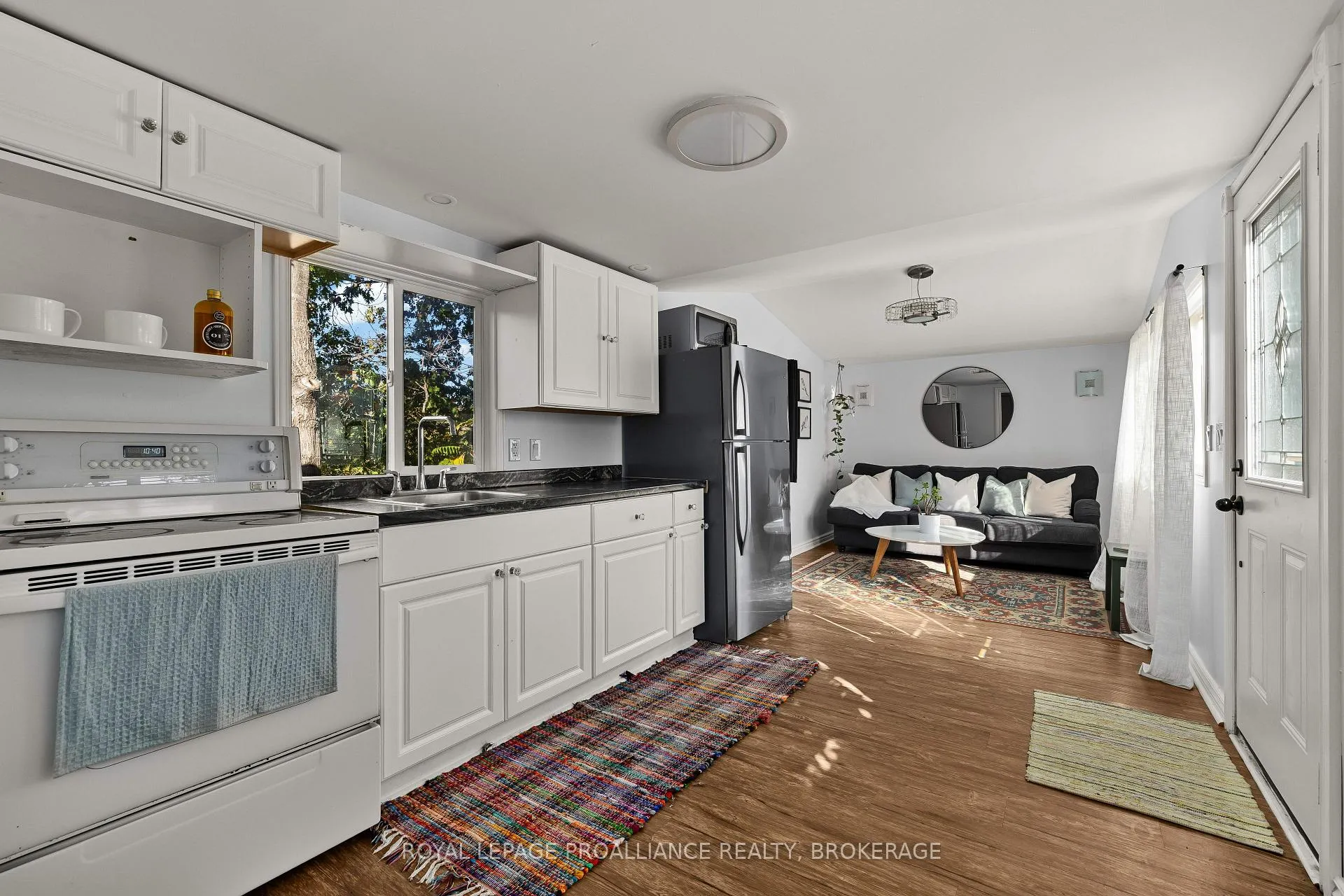 Photo 7 of Unit 17, 5569 Bath Road, Loyalist, Lennox and Addington - South — HOMEH