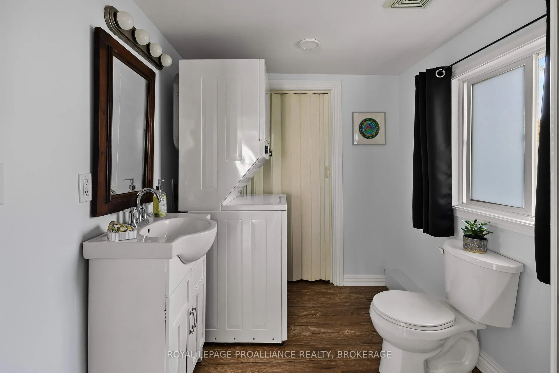 Photo 14 of Unit 17, 5569 Bath Road, Loyalist, Lennox and Addington - South — HOMEH