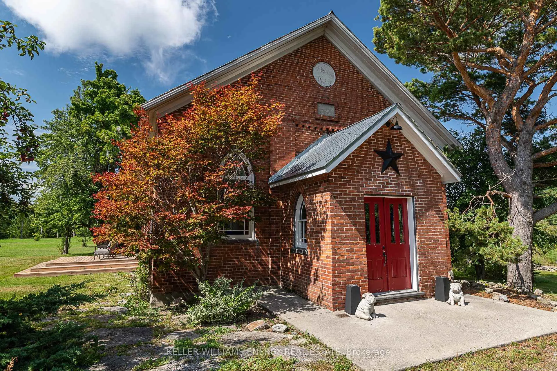 Photo 1 of 1637 Highway 62, Prince Edward County, Hallowell Ward — HOMEH