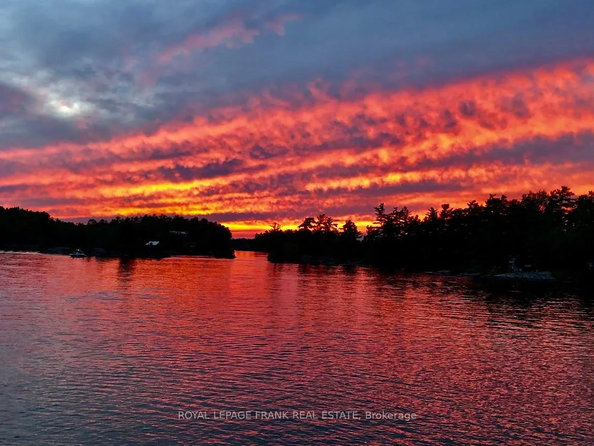 Photo 2 of 484 Juniper Island, Douro-Dummer — HOMEH