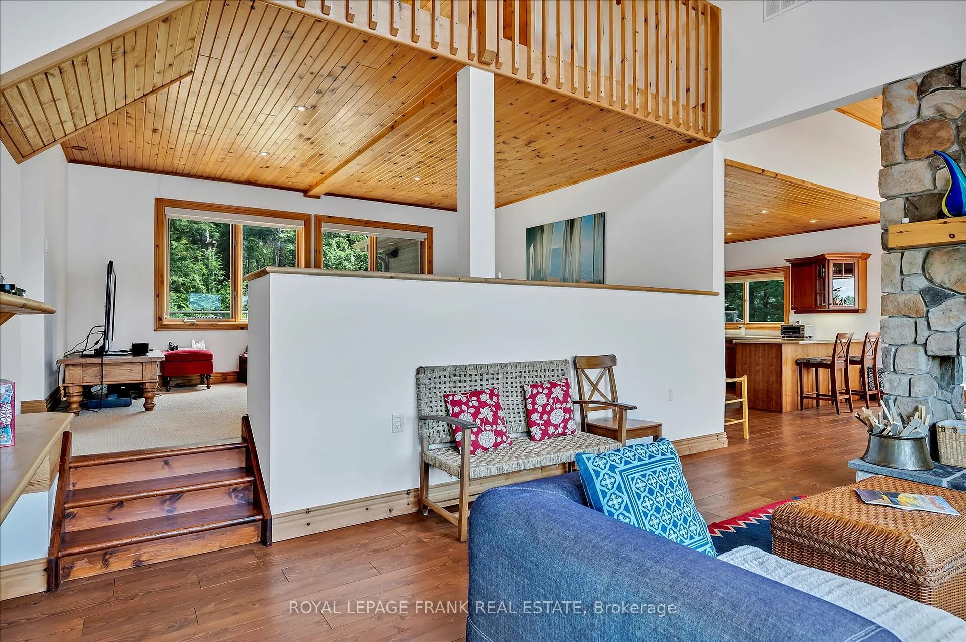 Photo 23 of 484 Juniper Island, Douro-Dummer — HOMEH