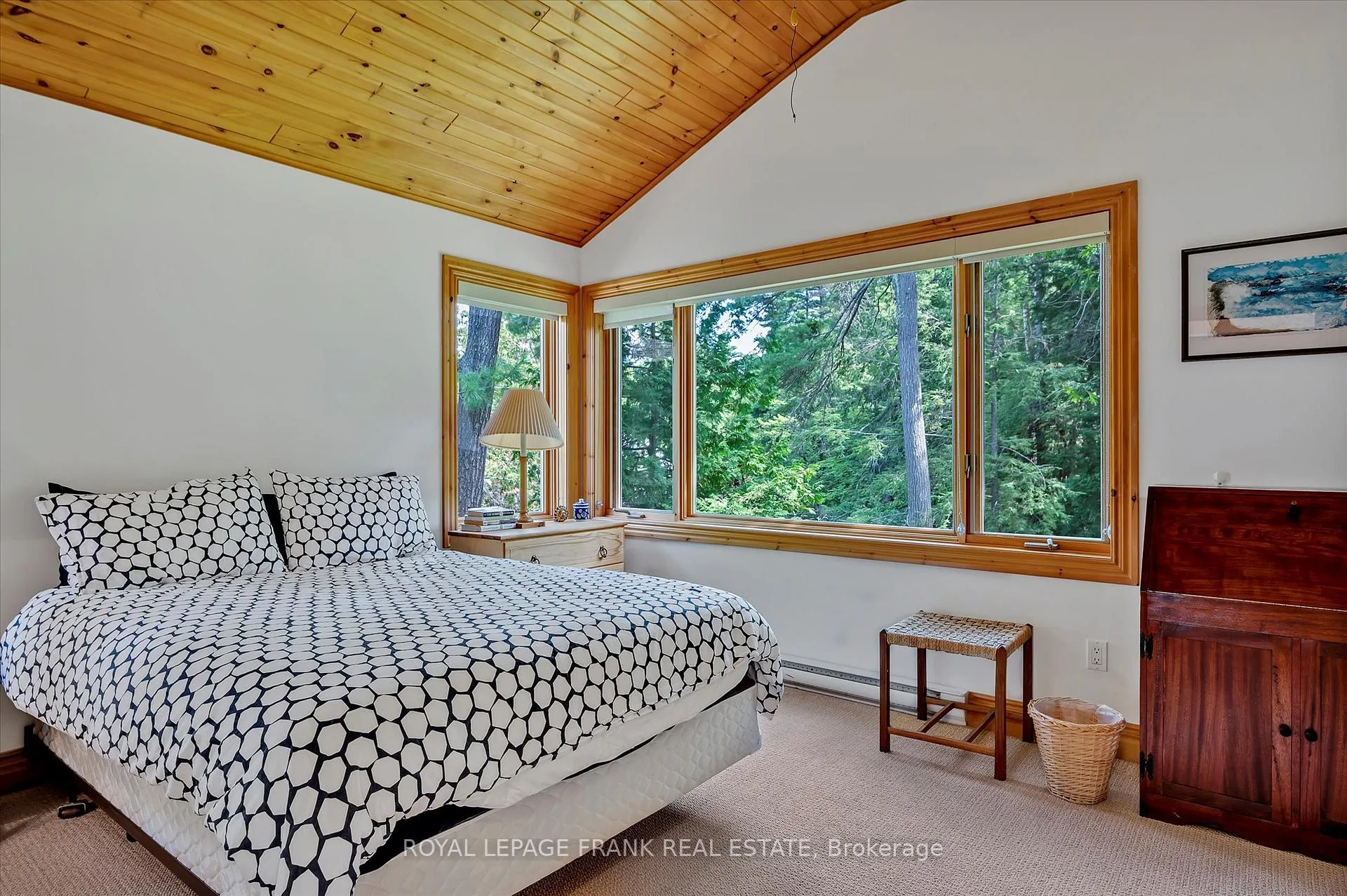 Photo 30 of 484 Juniper Island, Douro-Dummer — HOMEH