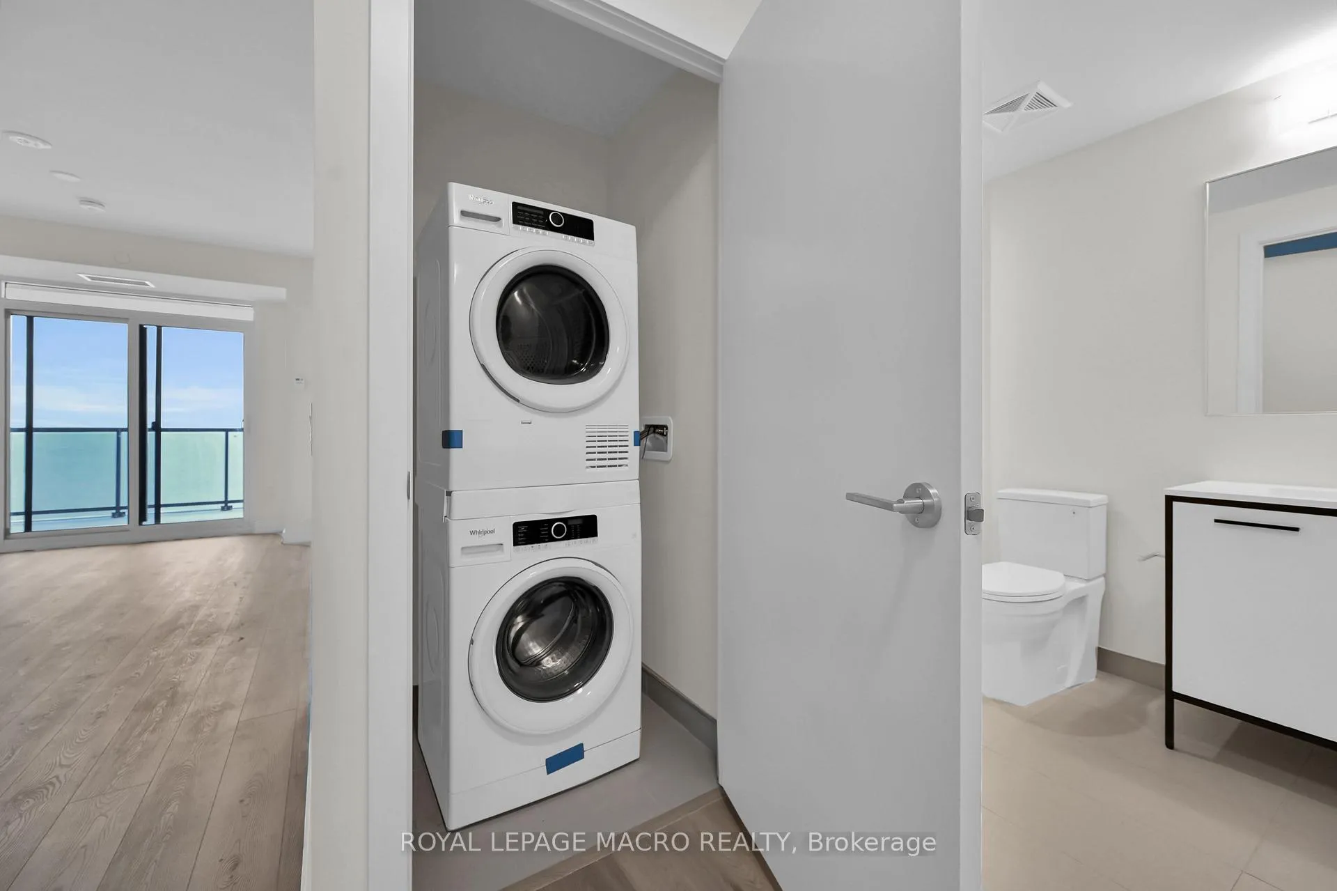Photo 12 of Unit 1607, 385 Winston Road, Grimsby, Grimsby Beach — HOMEH