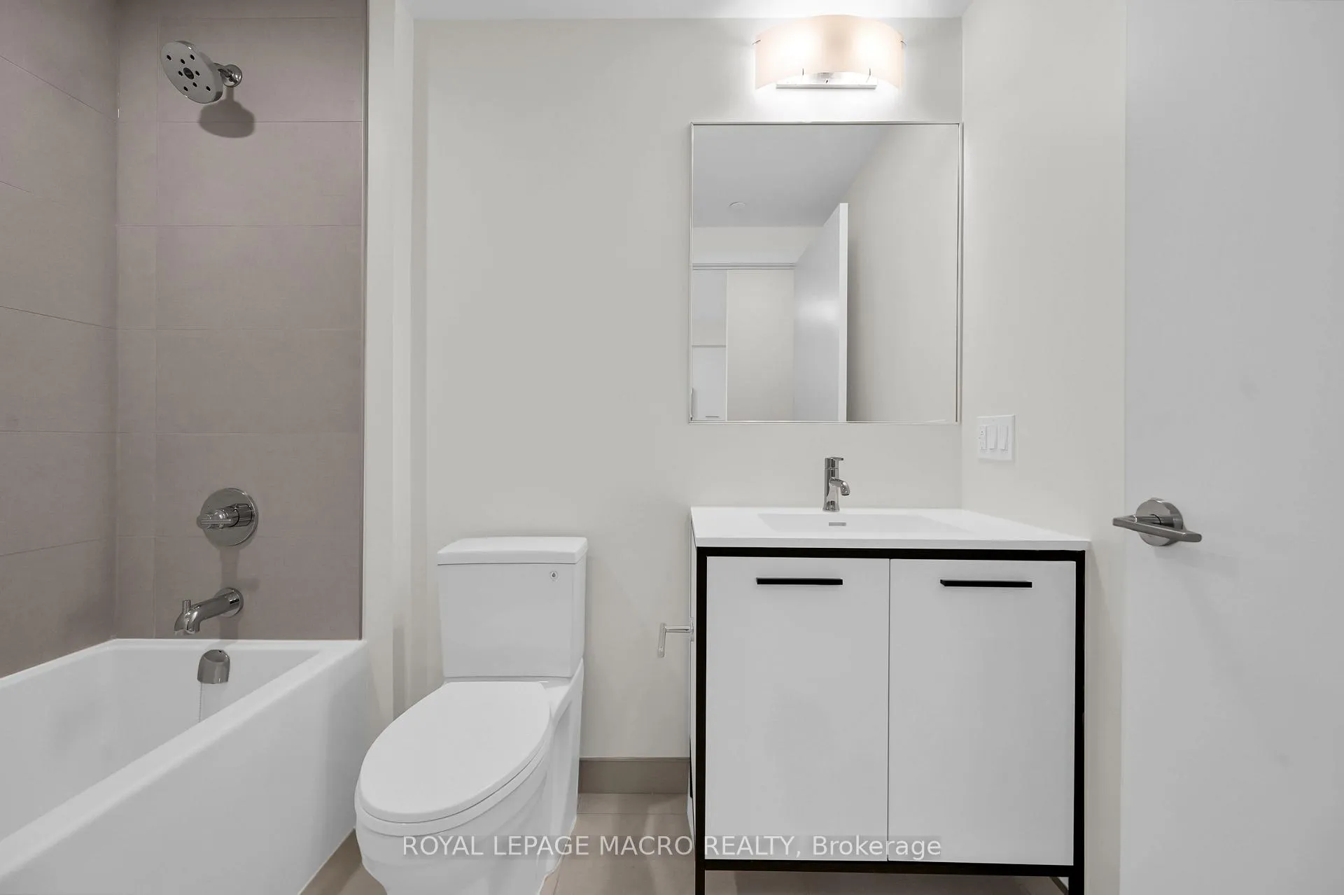 Photo 15 of Unit 1607, 385 Winston Road, Grimsby, Grimsby Beach — HOMEH
