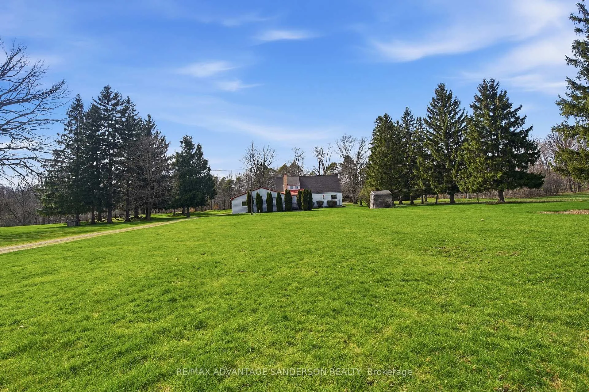 Photo 16 of 11247 Maple Road, North Middlesex, Rural North Middlesex — HOMEH