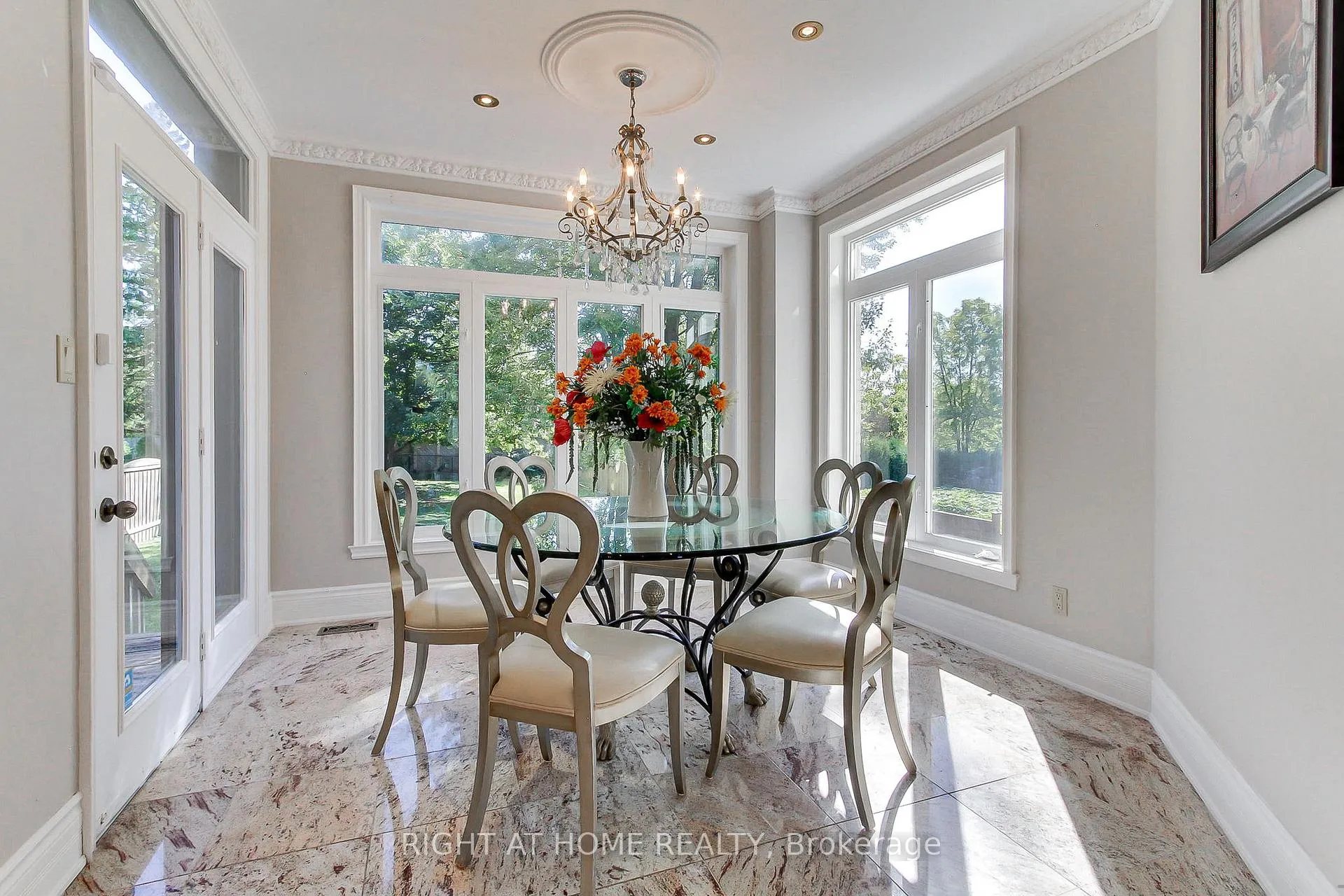 Photo 17 of 185 King High Drive, Vaughan, Beverley Glen — HOMEH