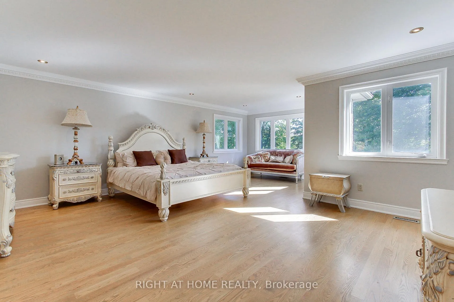 Photo 23 of 185 King High Drive, Vaughan, Beverley Glen — HOMEH