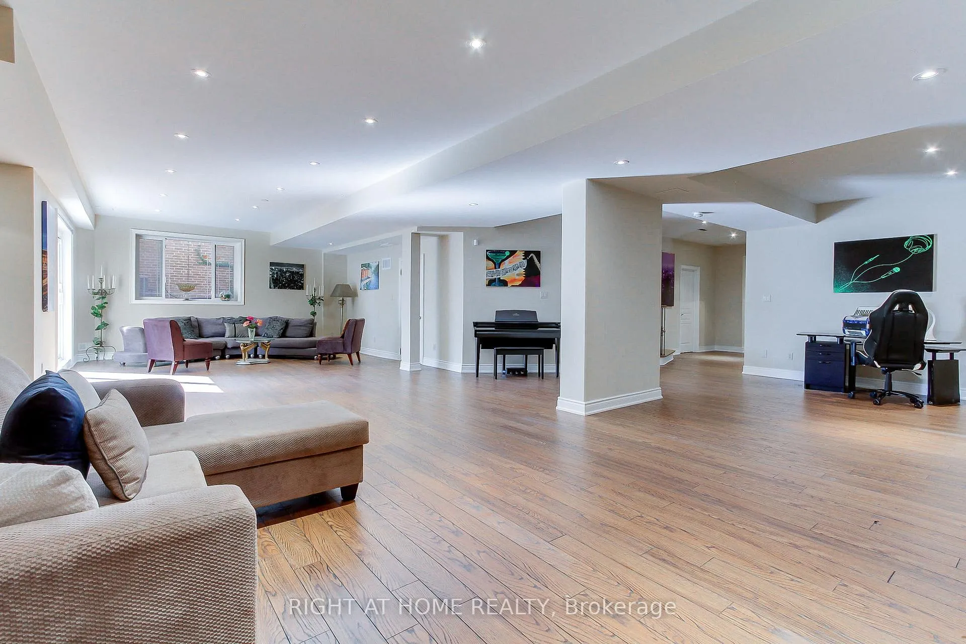 Photo 41 of 185 King High Drive, Vaughan, Beverley Glen — HOMEH