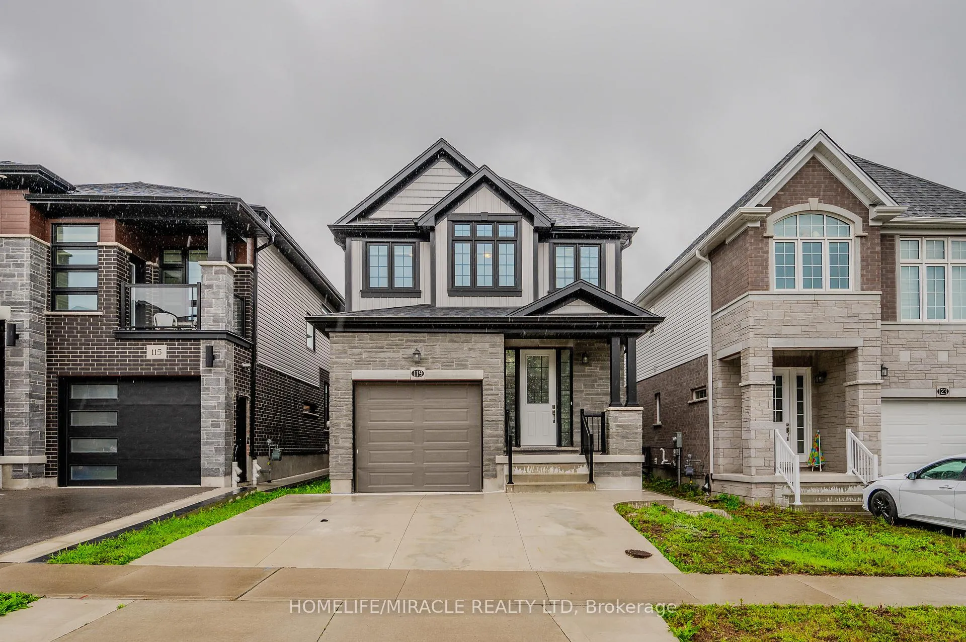 Photo 2 of 119 Monarch woods Drive, Kitchener, Doon South — HOMEH